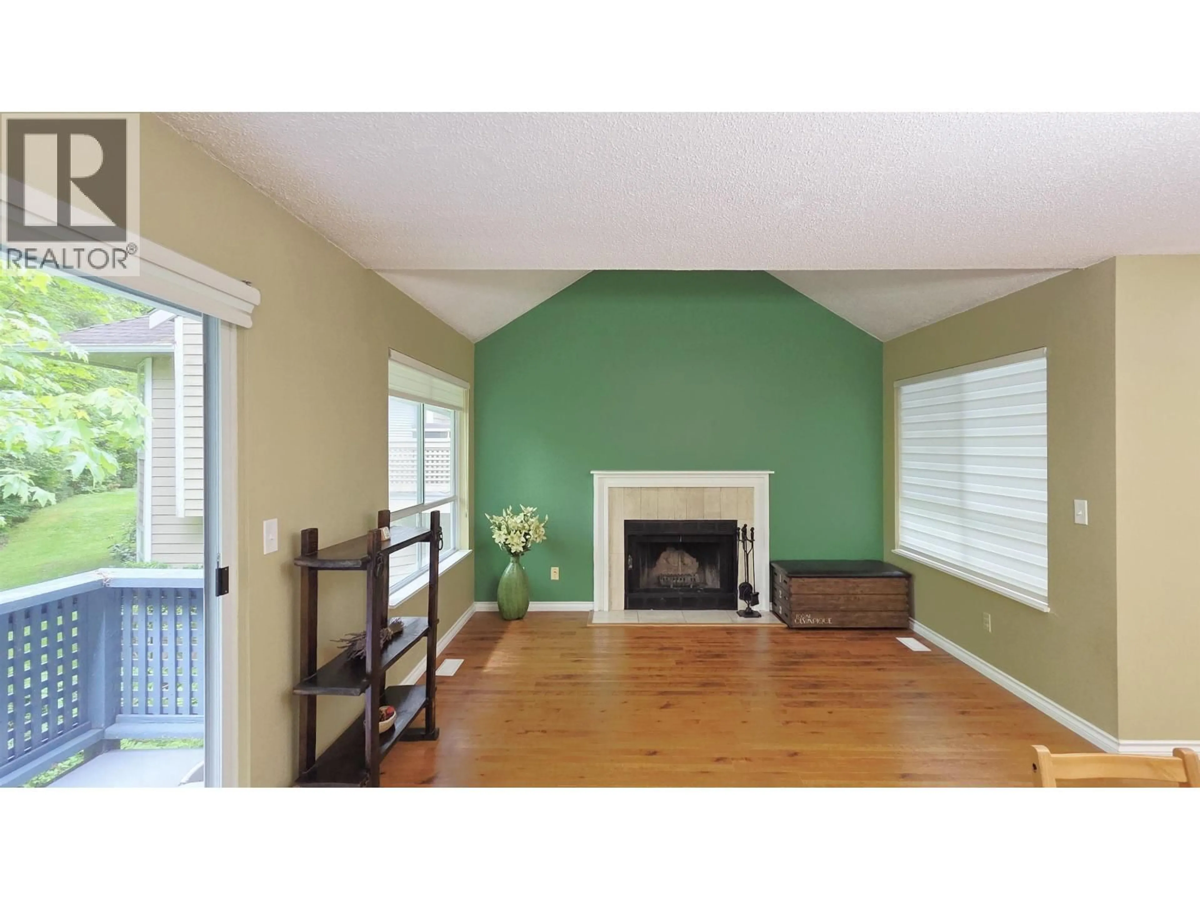 Unknown for 13 - 9000 ASH GROVE CRESCENT, Burnaby British Columbia V5A4L7