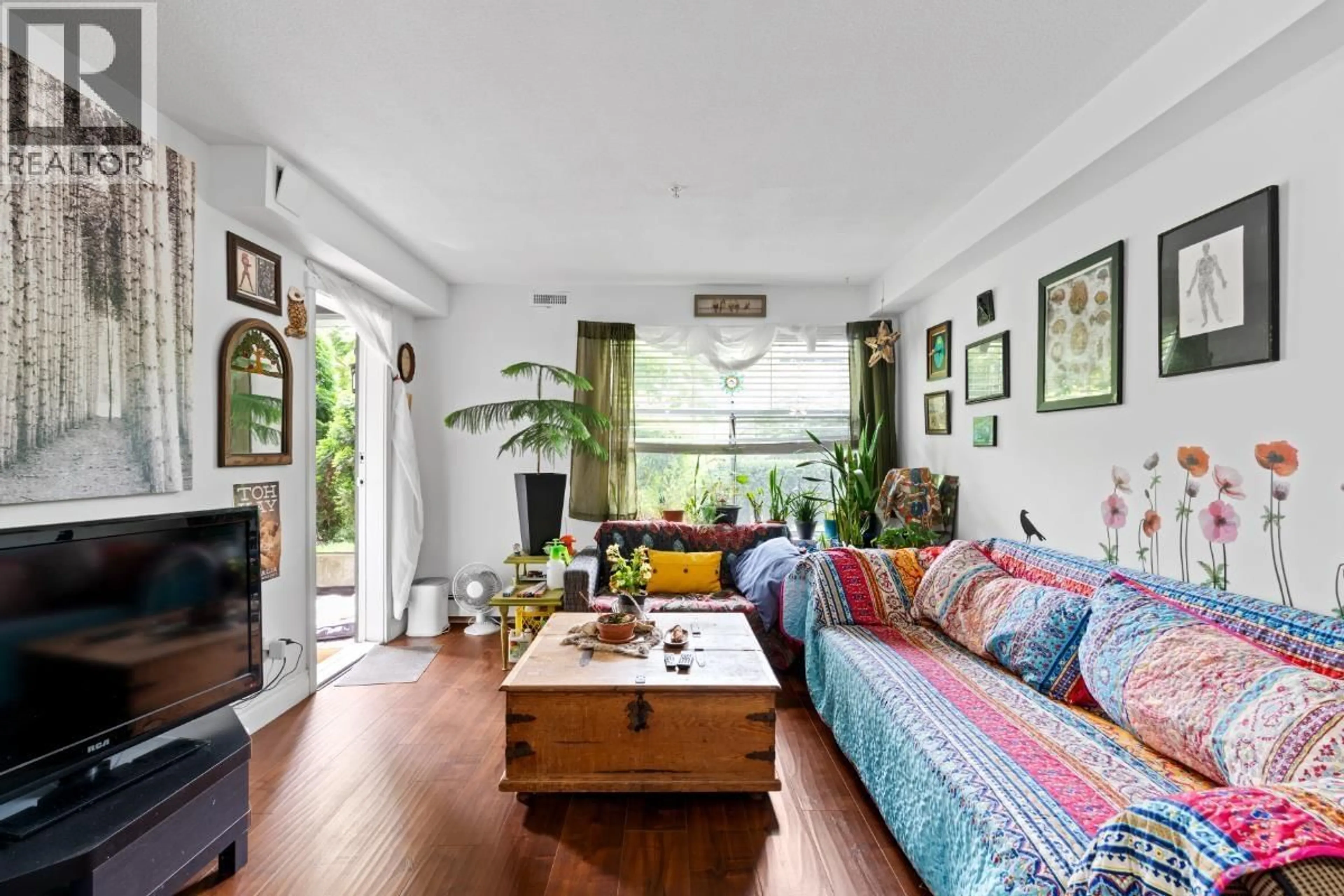 Living room with furniture, unknown for 108 - 20561 113 AVENUE, Maple Ridge British Columbia V2X1E2