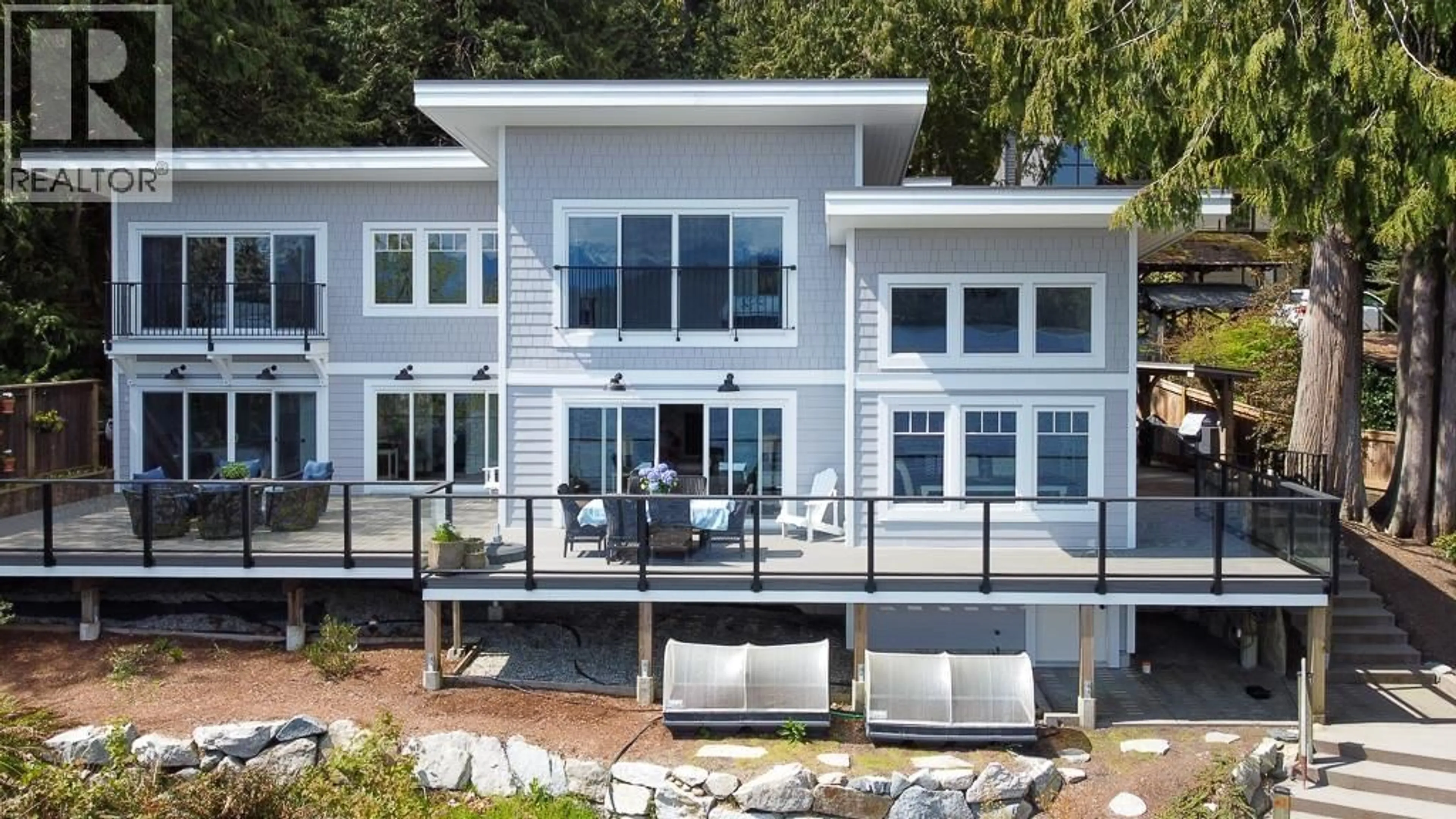 Home with vinyl exterior material, water/lake/river/ocean view for 1980 THORNBROUGH ROAD, Gibsons British Columbia V0N1V6