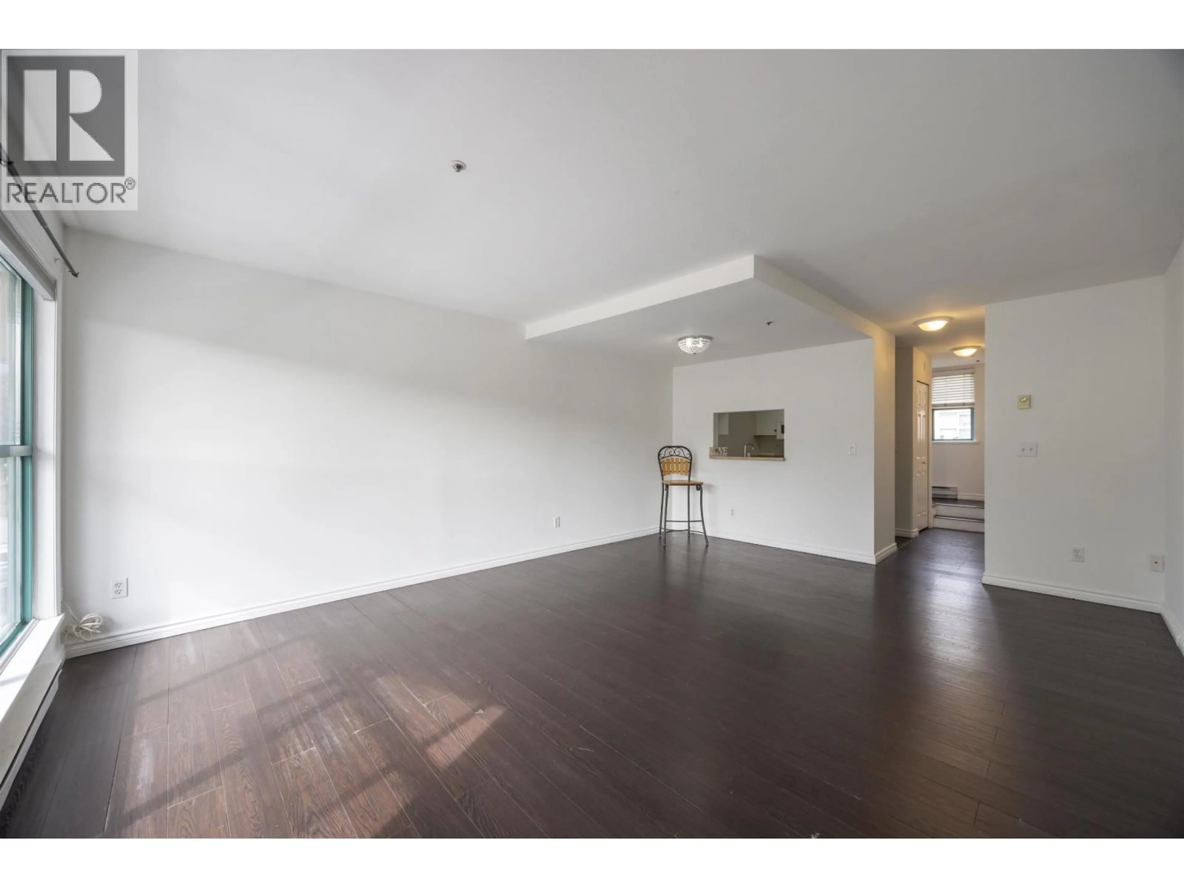 A pic of a room for 10 - 3200 WESTWOOD STREET, Port Coquitlam British Columbia V3C3L8