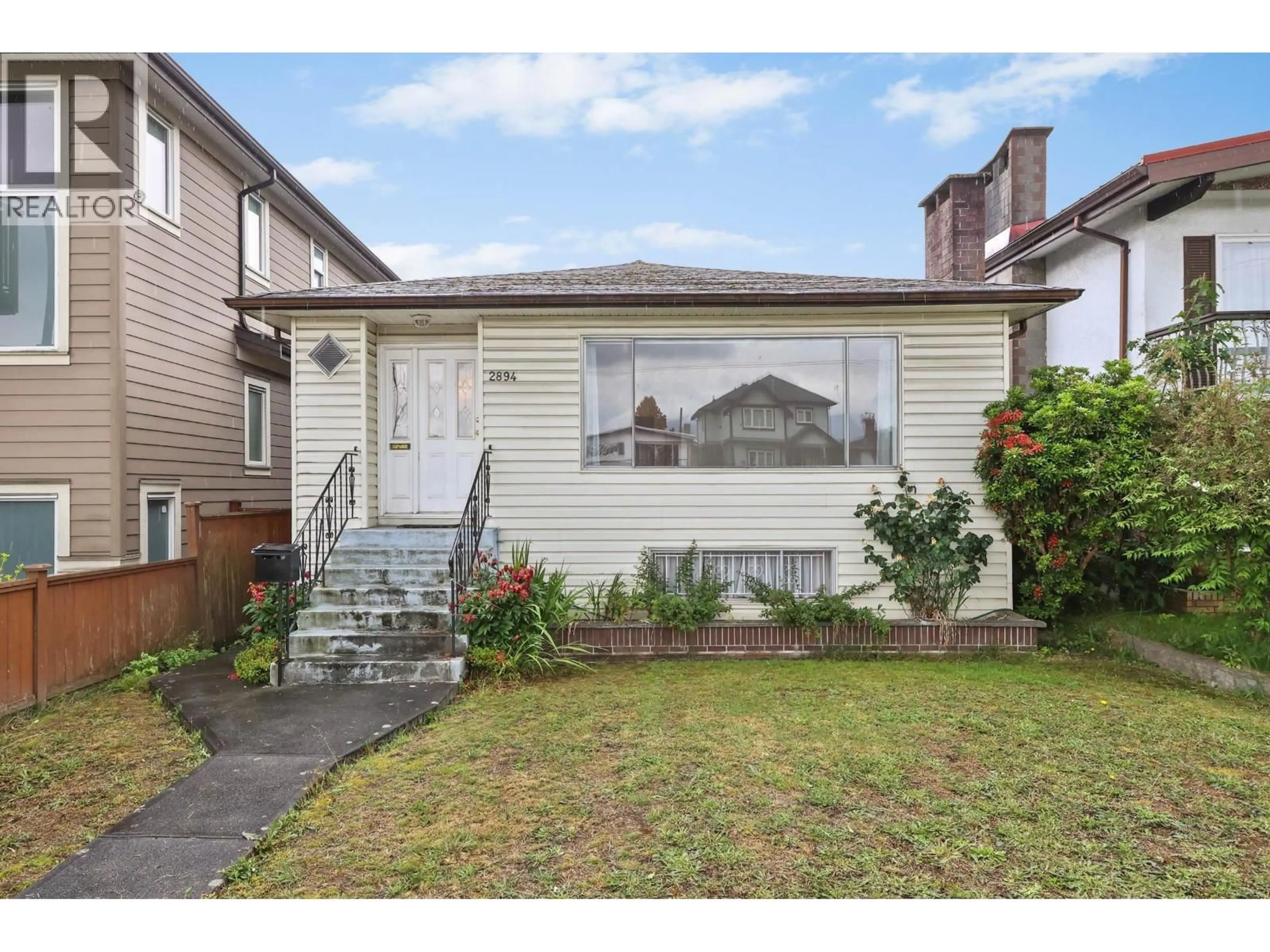 Unknown for 2894 MCGILL STREET, Vancouver British Columbia V5K1H6