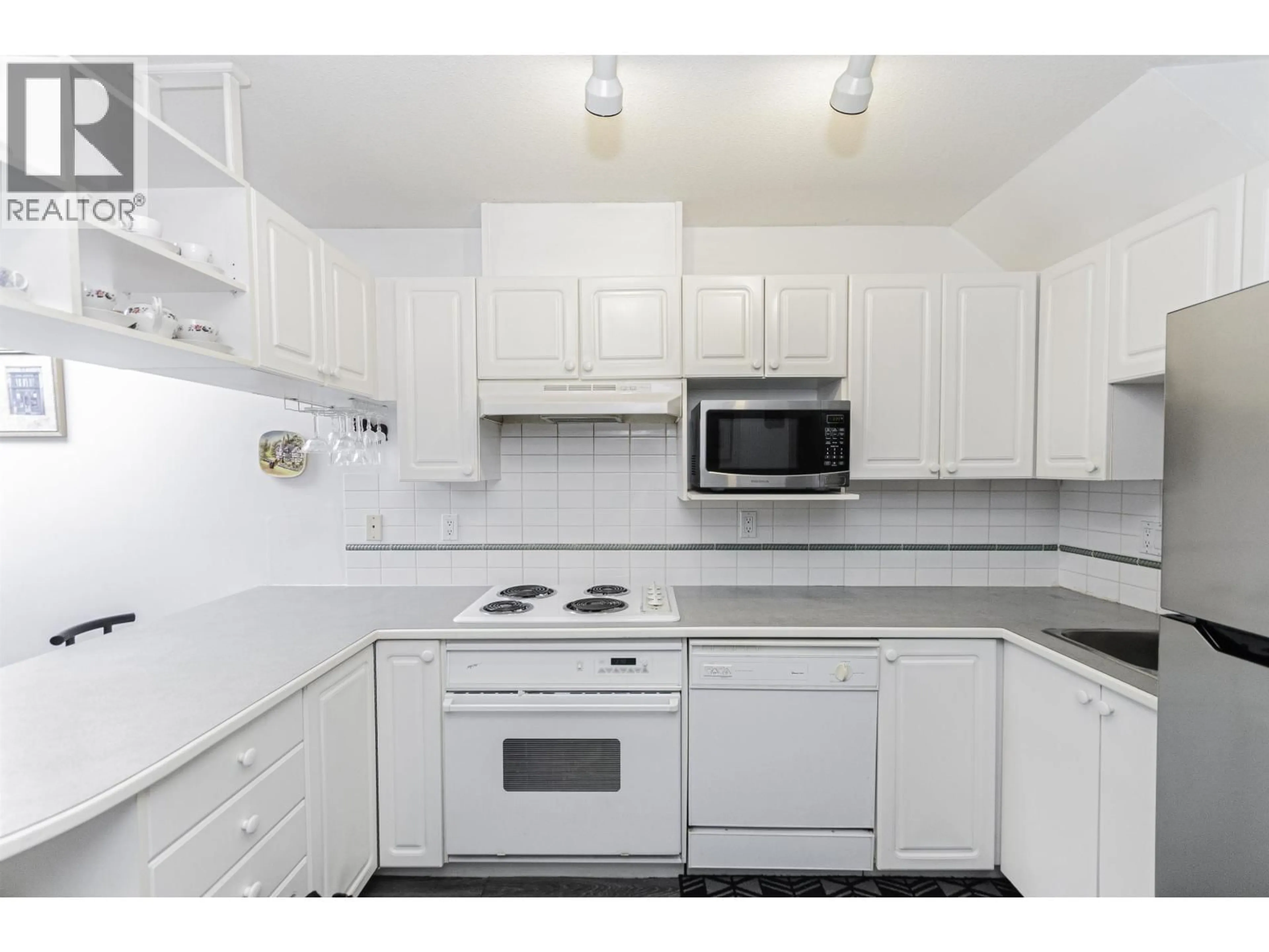 Standard kitchen, unknown for PH6 - 5723 BALSAM STREET, Vancouver British Columbia V6M4B8