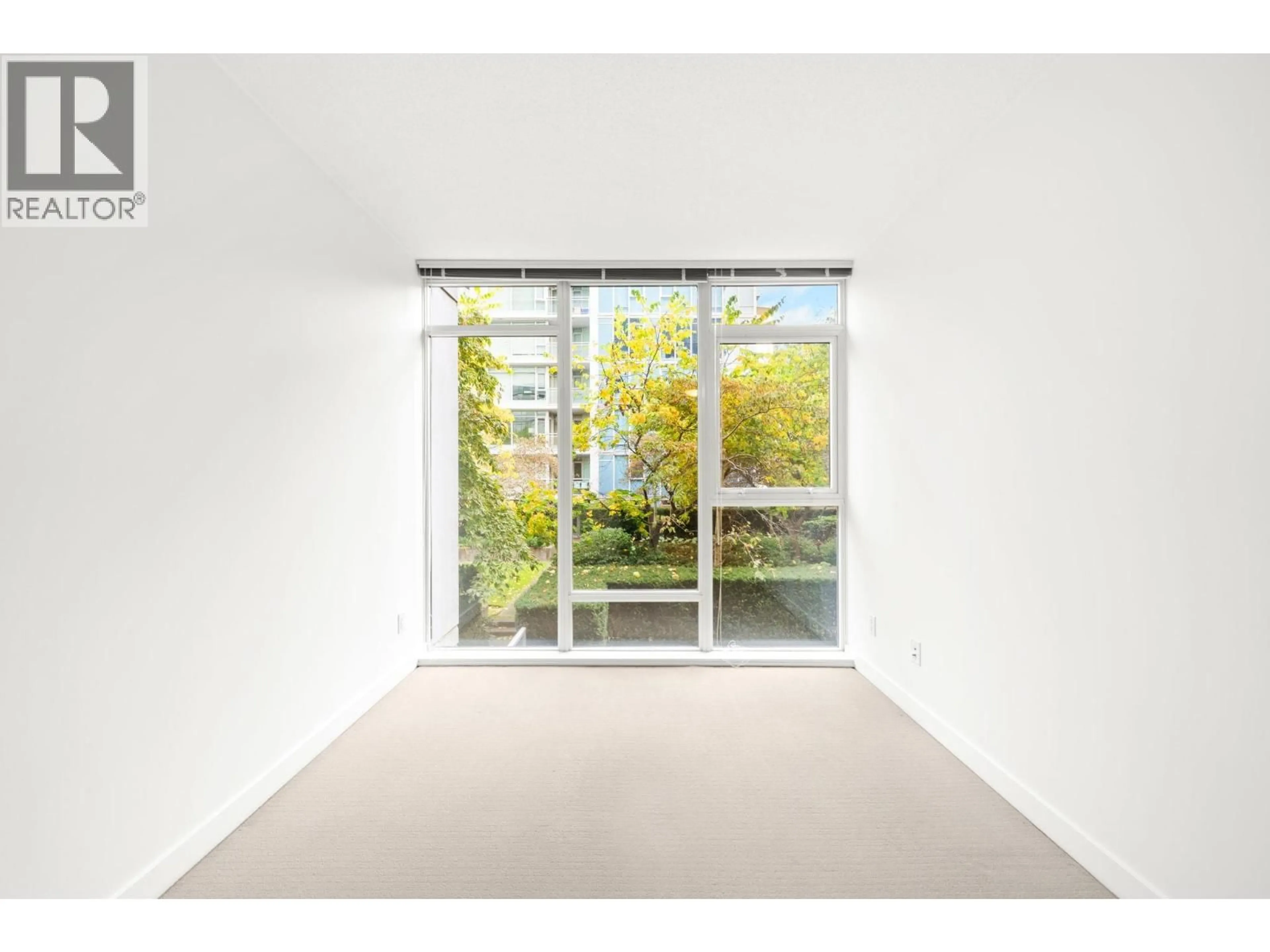 Indoor foyer for 601 - 7371 WESTMINSTER HIGHWAY, Richmond British Columbia V6X0B4