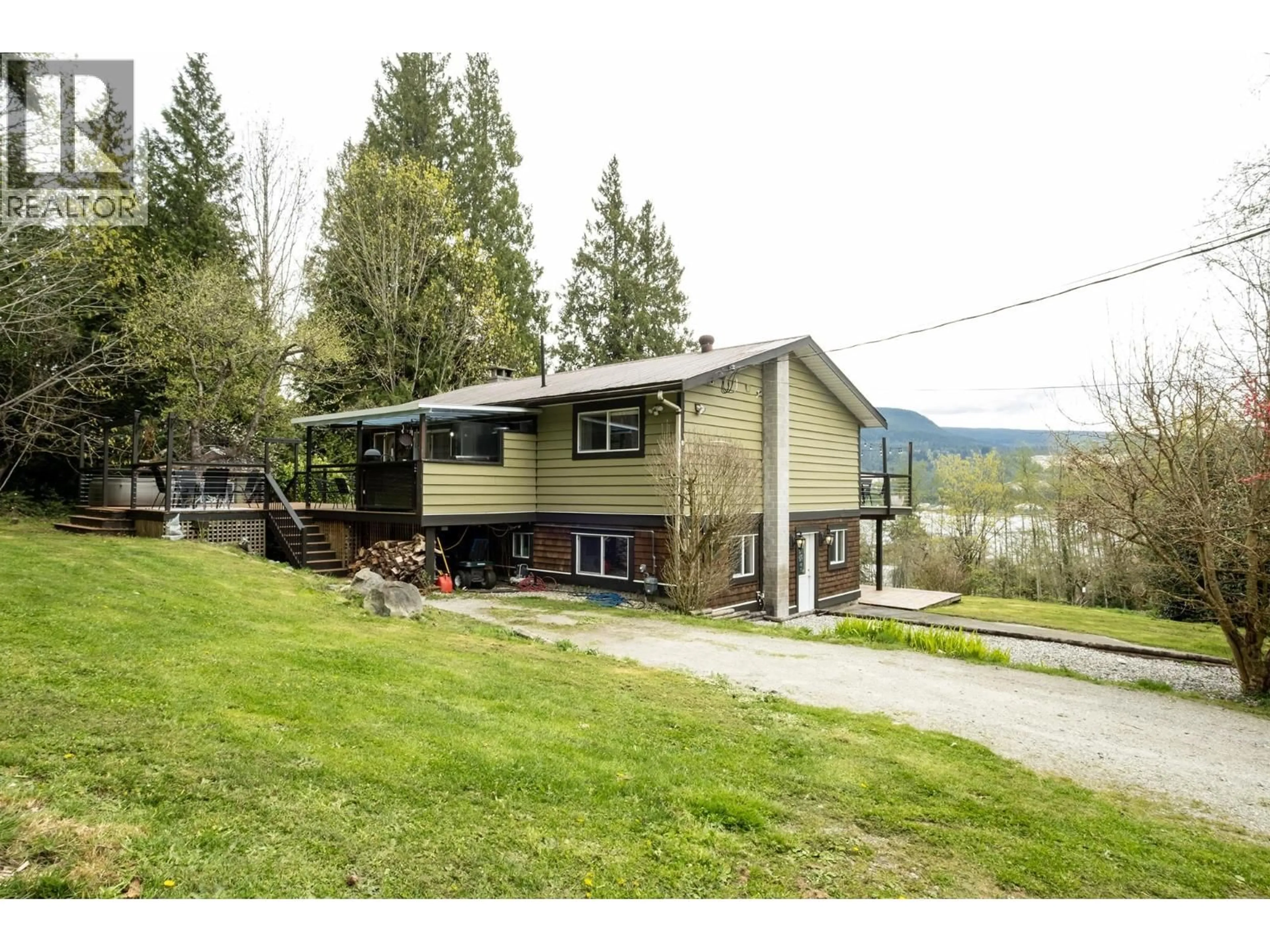 Unknown for 5930 SHOAL WAY, Sechelt British Columbia V7Z0R1