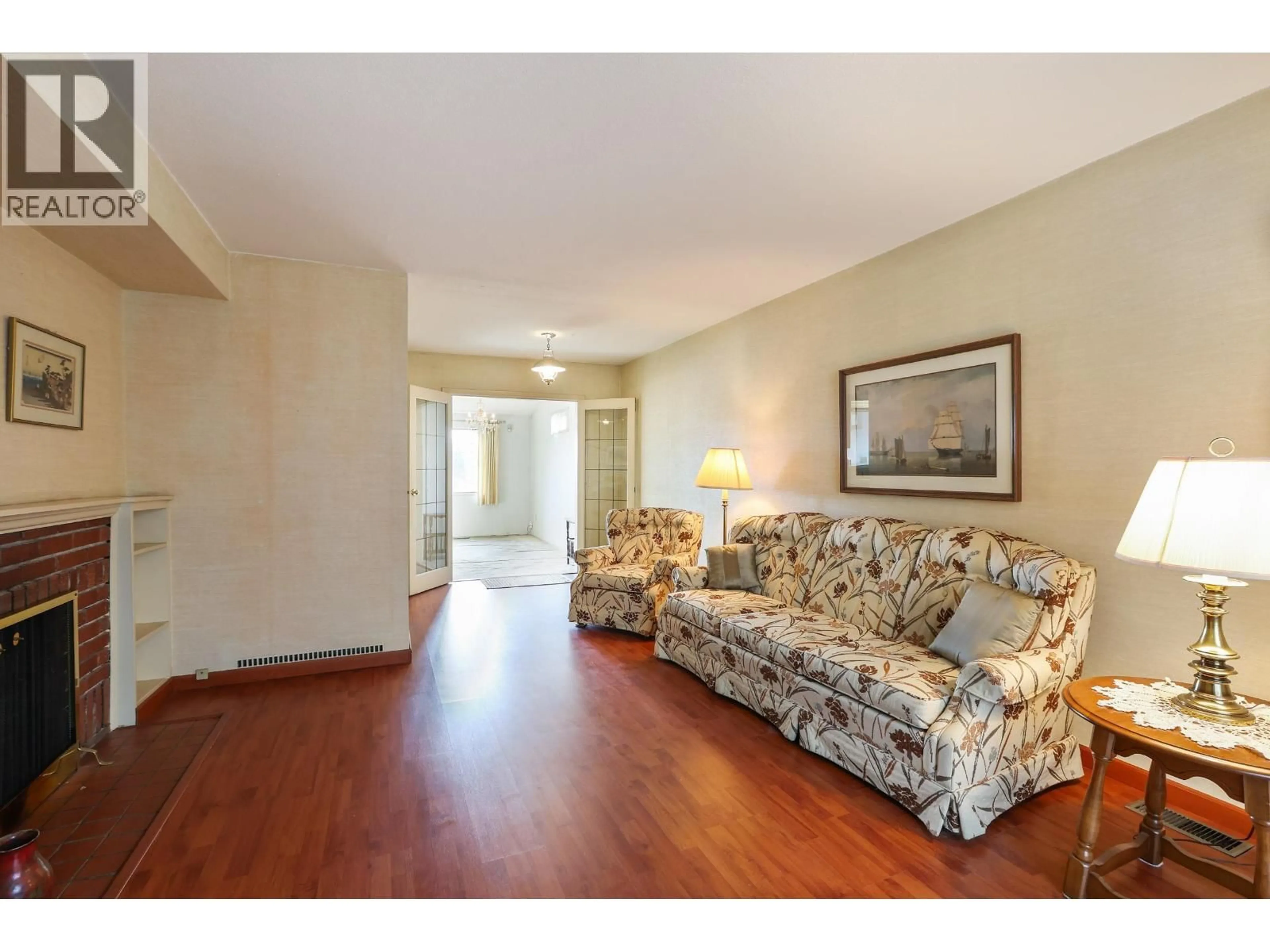 Living room with furniture, unknown for 5336 KNIGHT STREET, Vancouver British Columbia V6P2T9