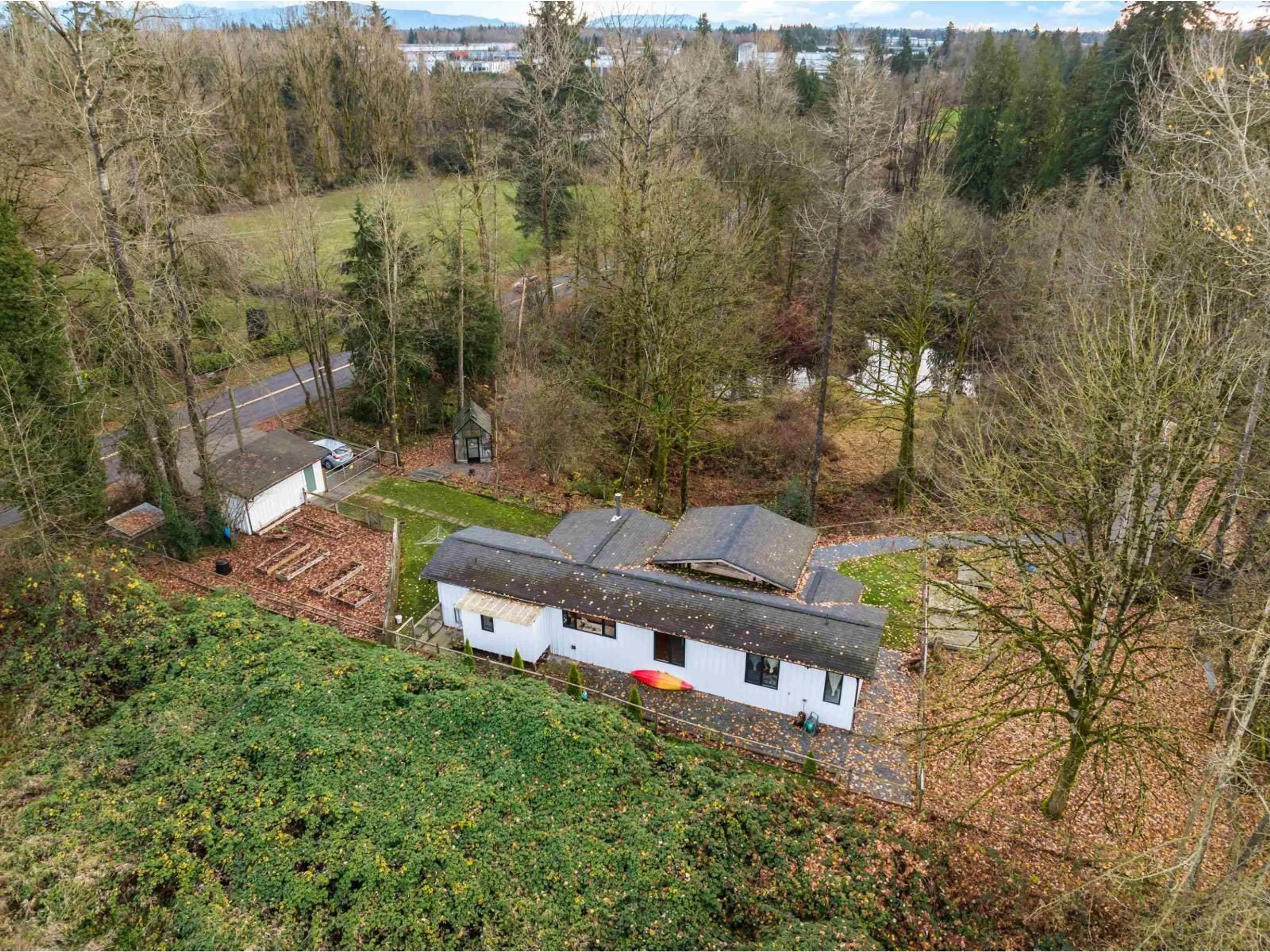 A pic from outside/outdoor area/front of a property/back of a property/a pic from drone, unknown for 6271 272 STREET, Langley British Columbia V4W1P6