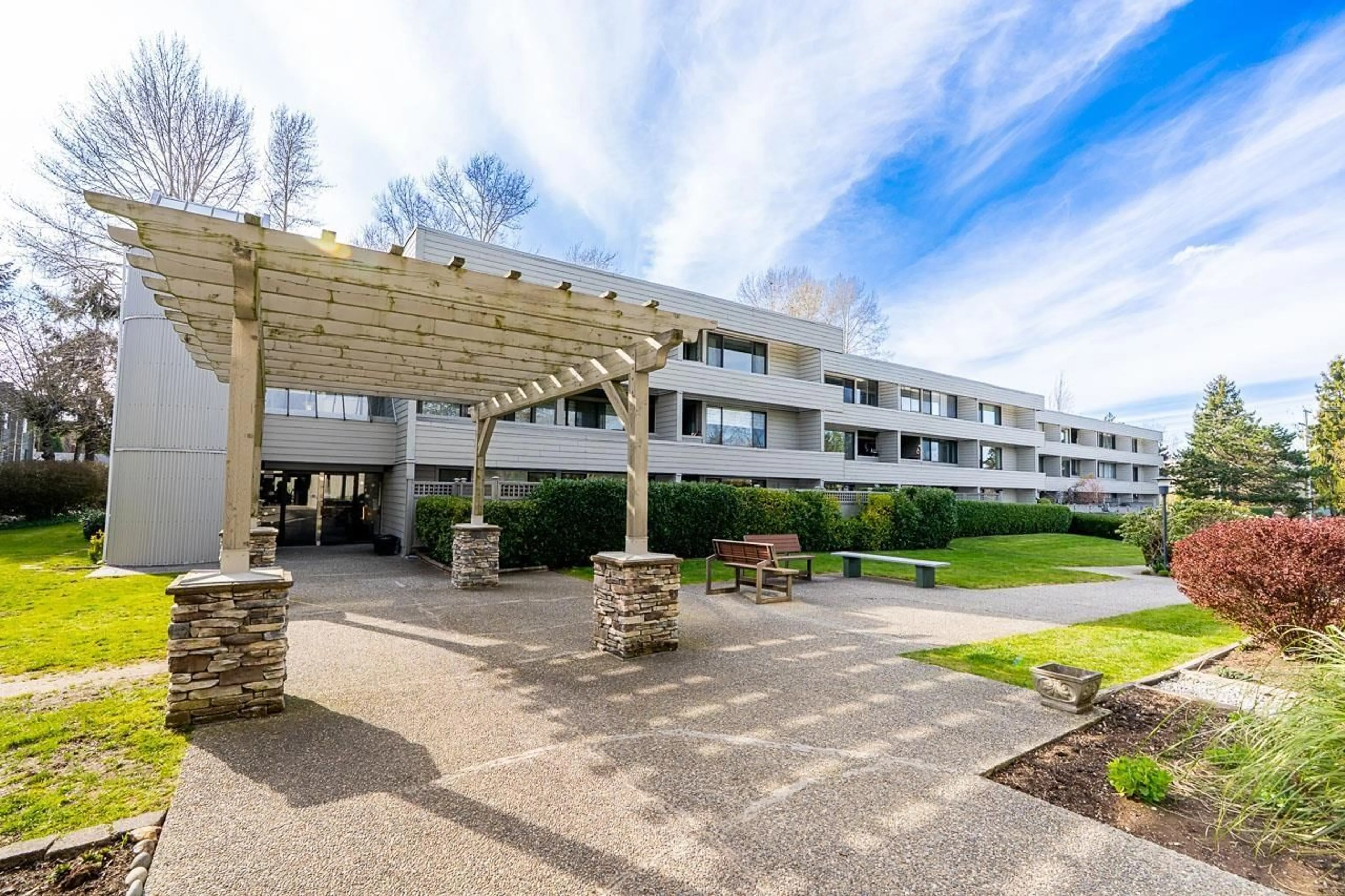 Patio, unknown for 210 - 15272 19 AVENUE, Surrey British Columbia V4A1X6