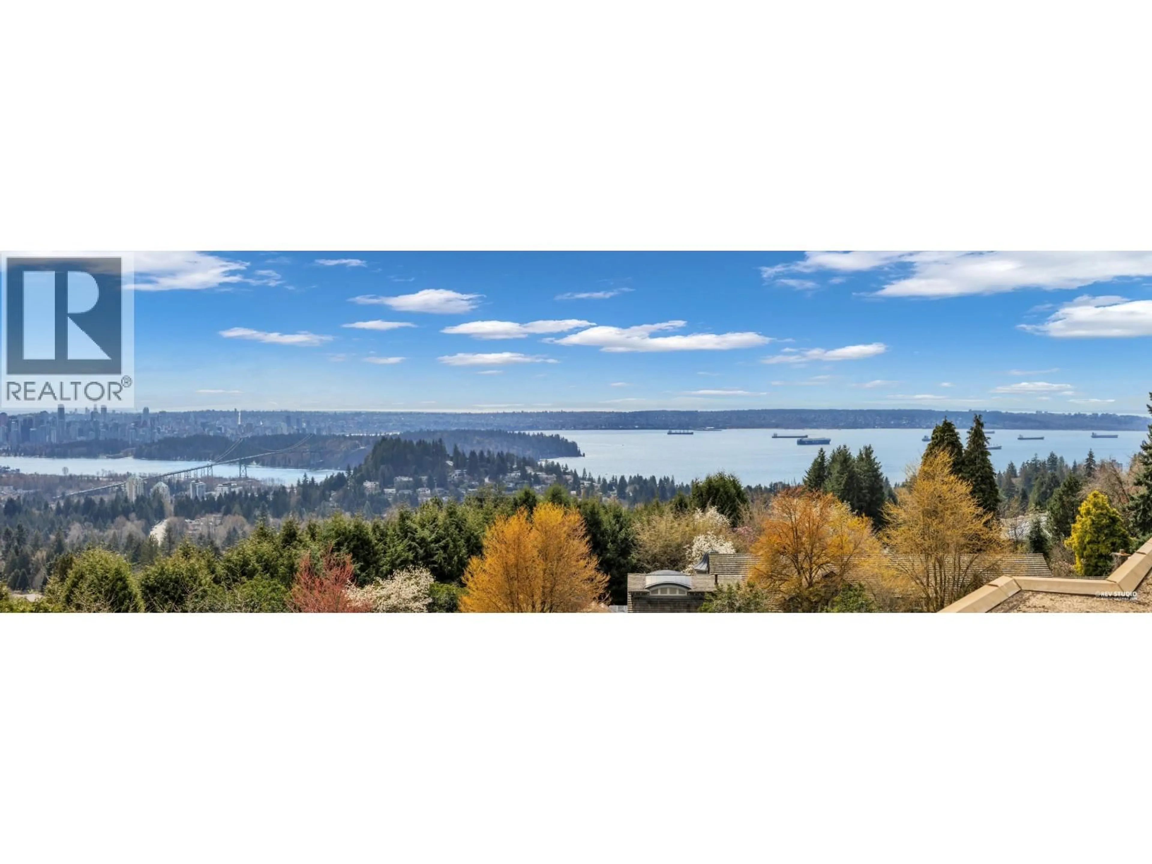 A pic from outside/outdoor area/front of a property/back of a property/a pic from drone, water/lake/river/ocean view for 848 EYREMOUNT DRIVE, West Vancouver British Columbia V7S2A9