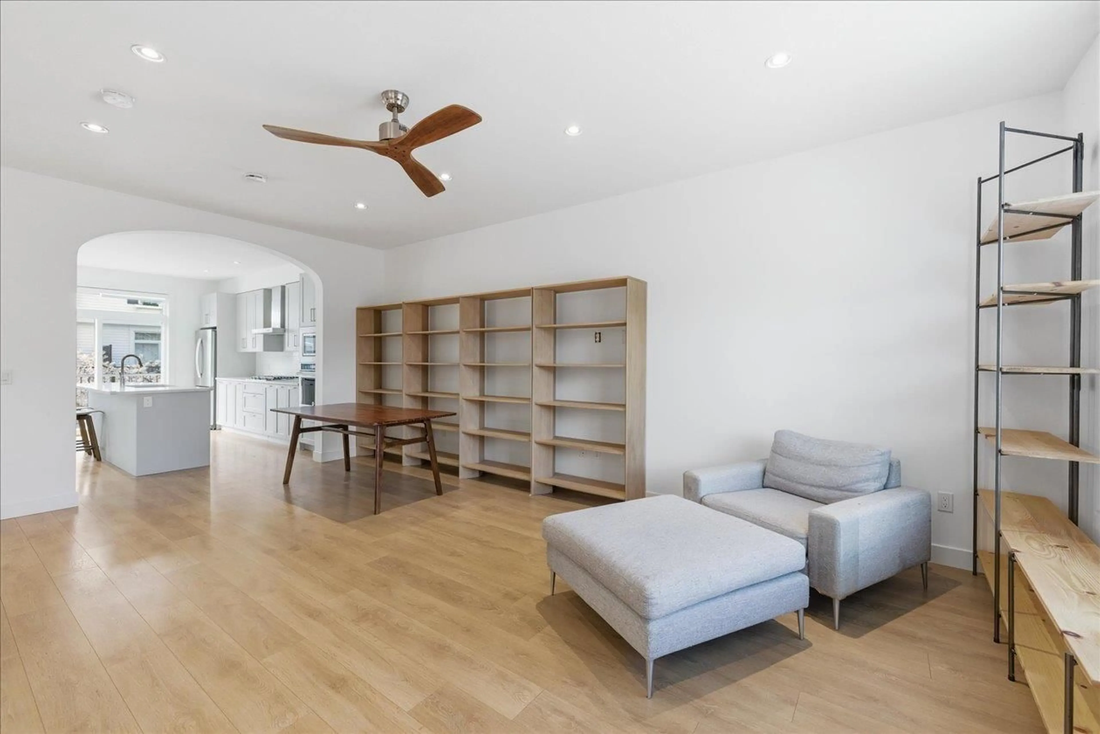 Living room with furniture, wood/laminate floor for 14 - 288 171 STREET, Surrey British Columbia V3Z9P5