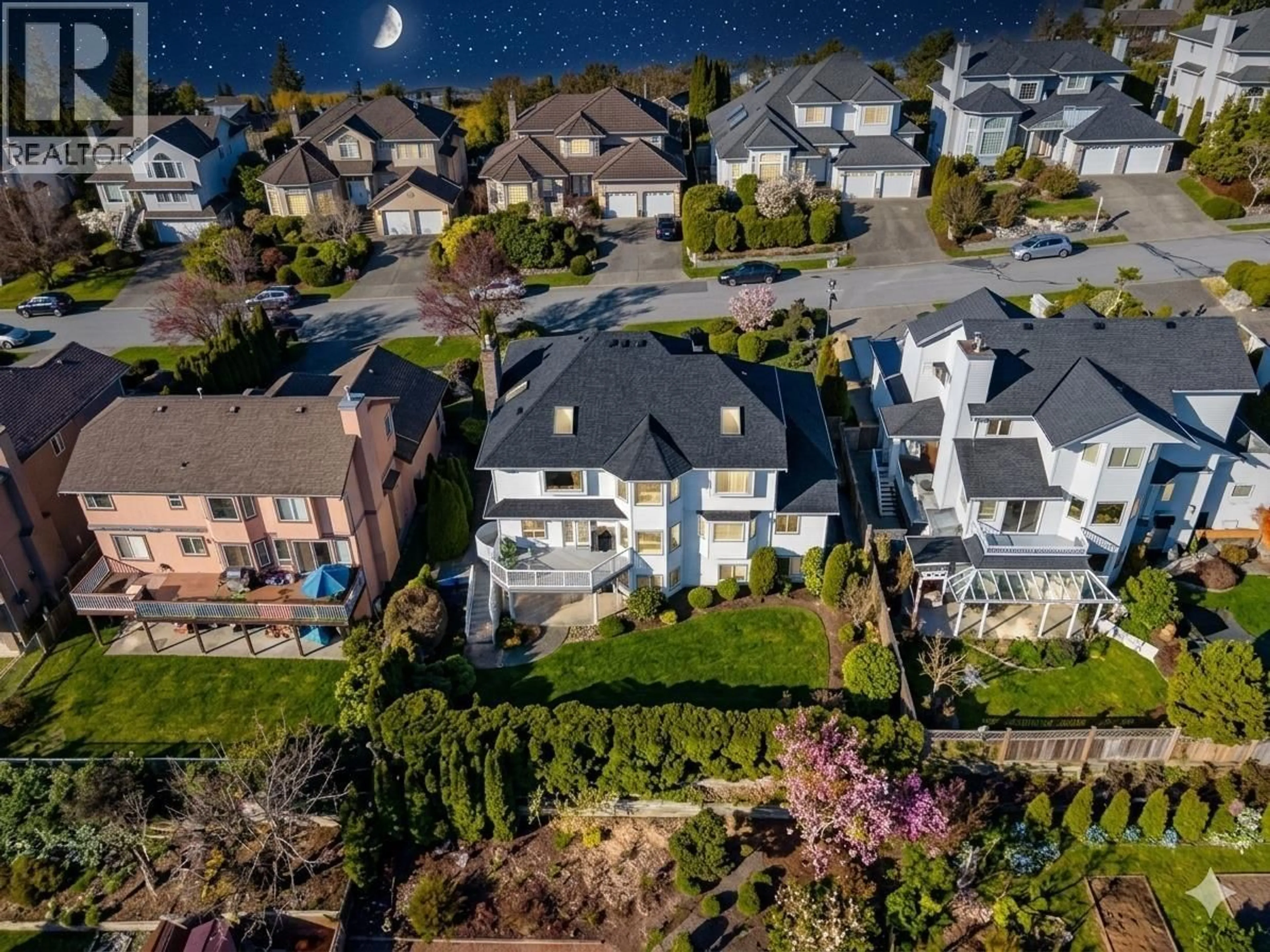 A pic from outside/outdoor area/front of a property/back of a property/a pic from drone, street for 580 CLEARWATER WAY, Coquitlam British Columbia V3C5W3