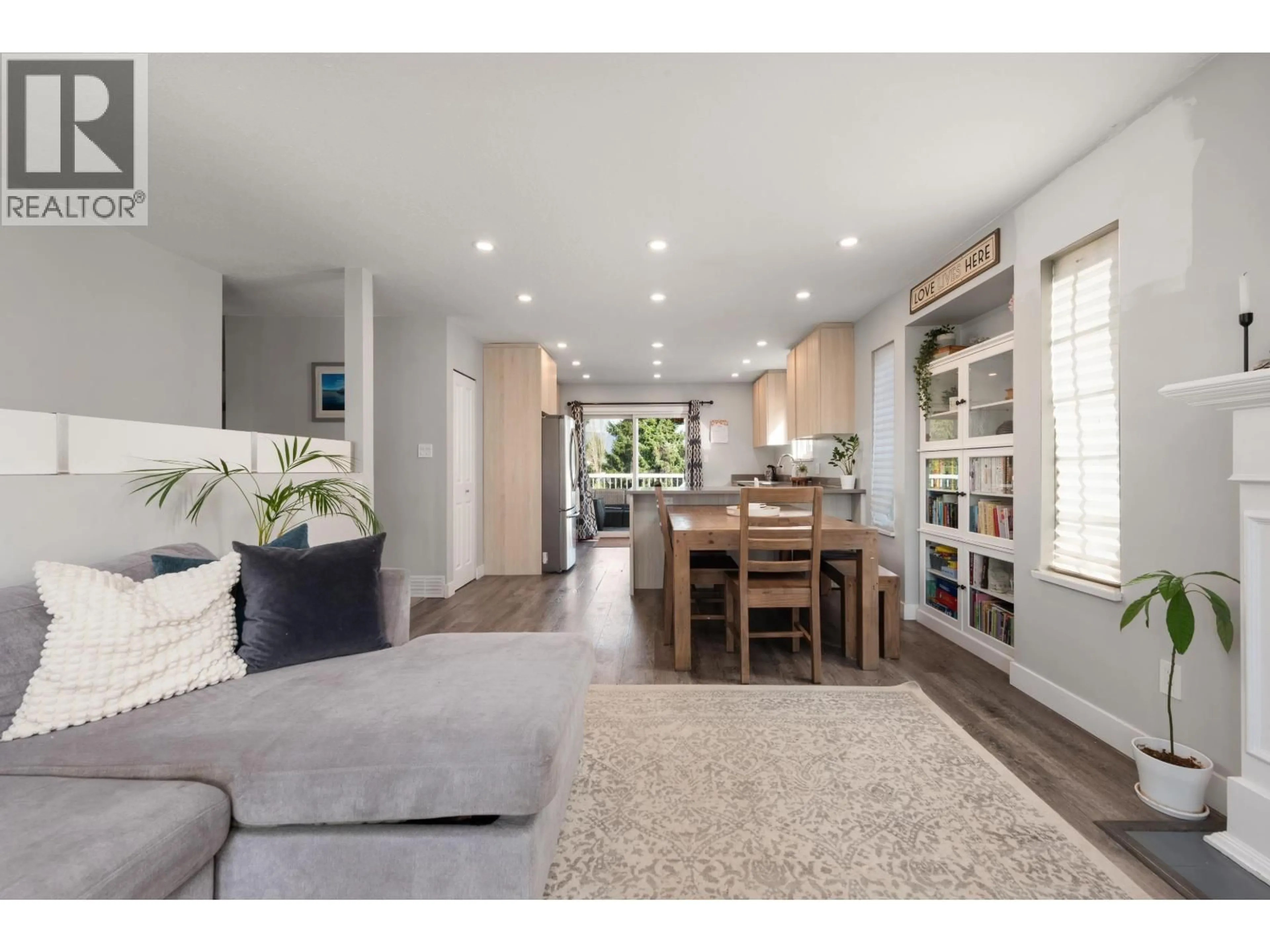 Open concept kitchen, unknown for 20373 115 AVENUE, Maple Ridge British Columbia V2X9H5