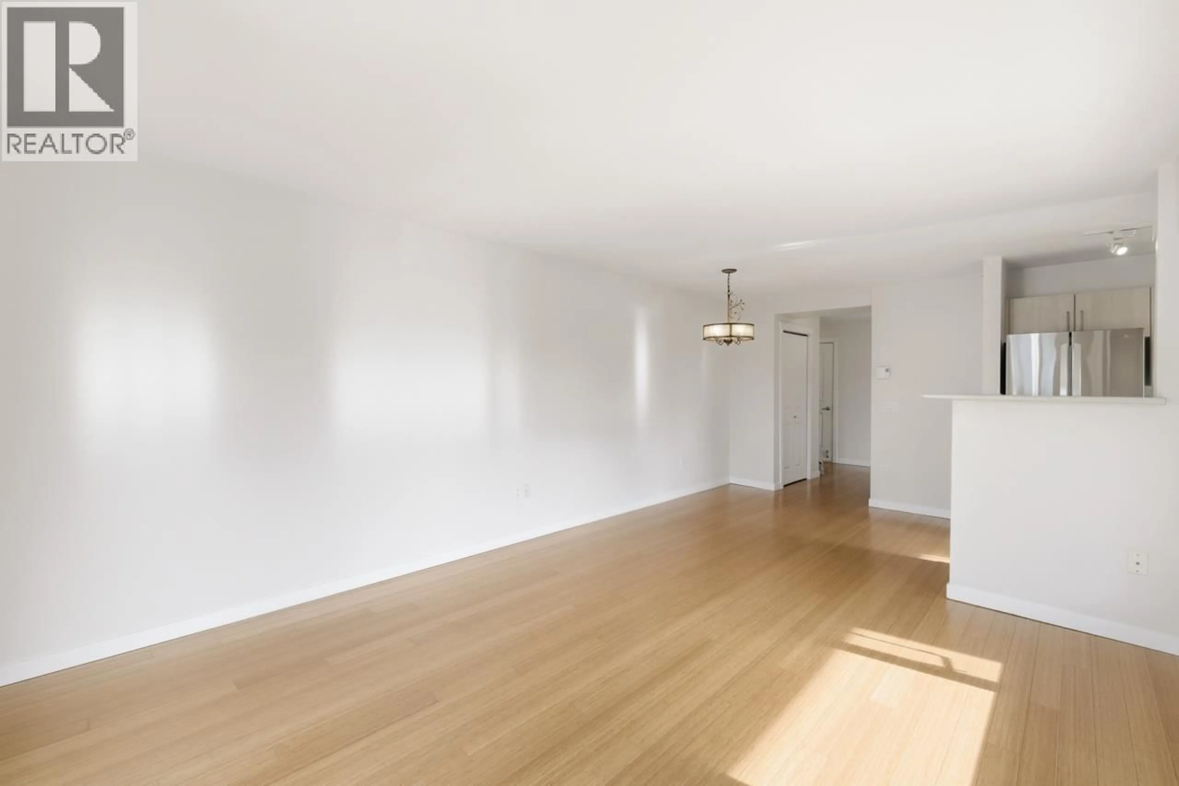 A pic of a room for 404 - 3575 EUCLID AVENUE, Vancouver British Columbia V5R6H5