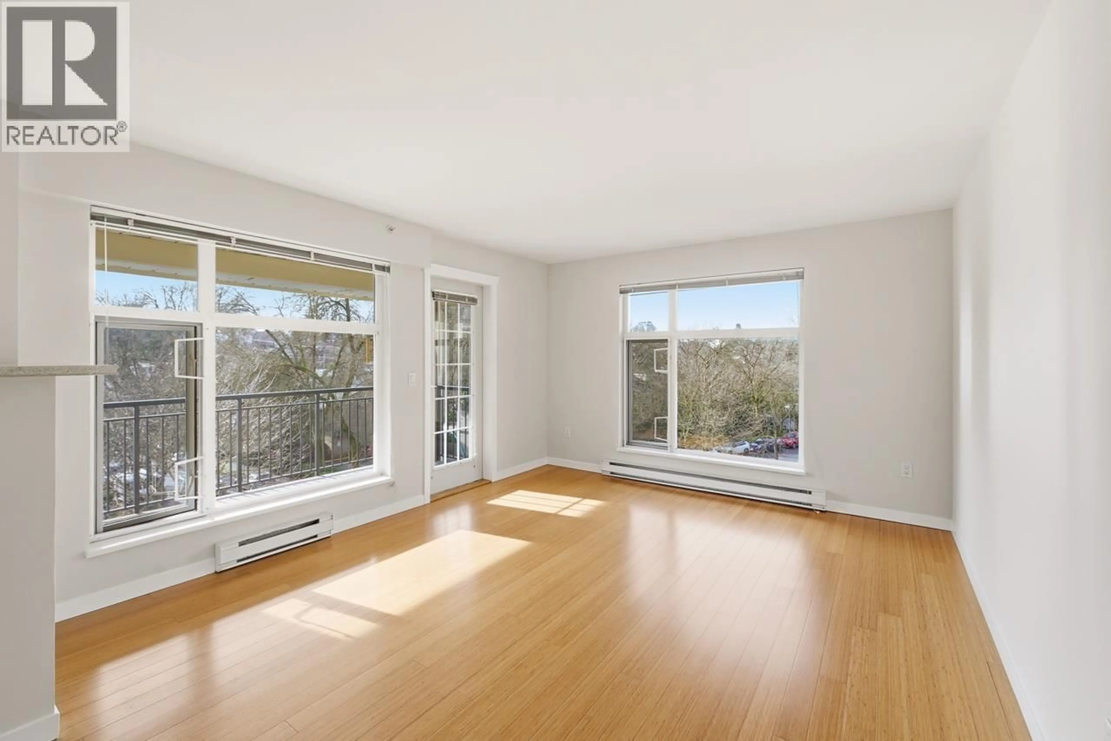 A pic of a room for 404 - 3575 EUCLID AVENUE, Vancouver British Columbia V5R6H5