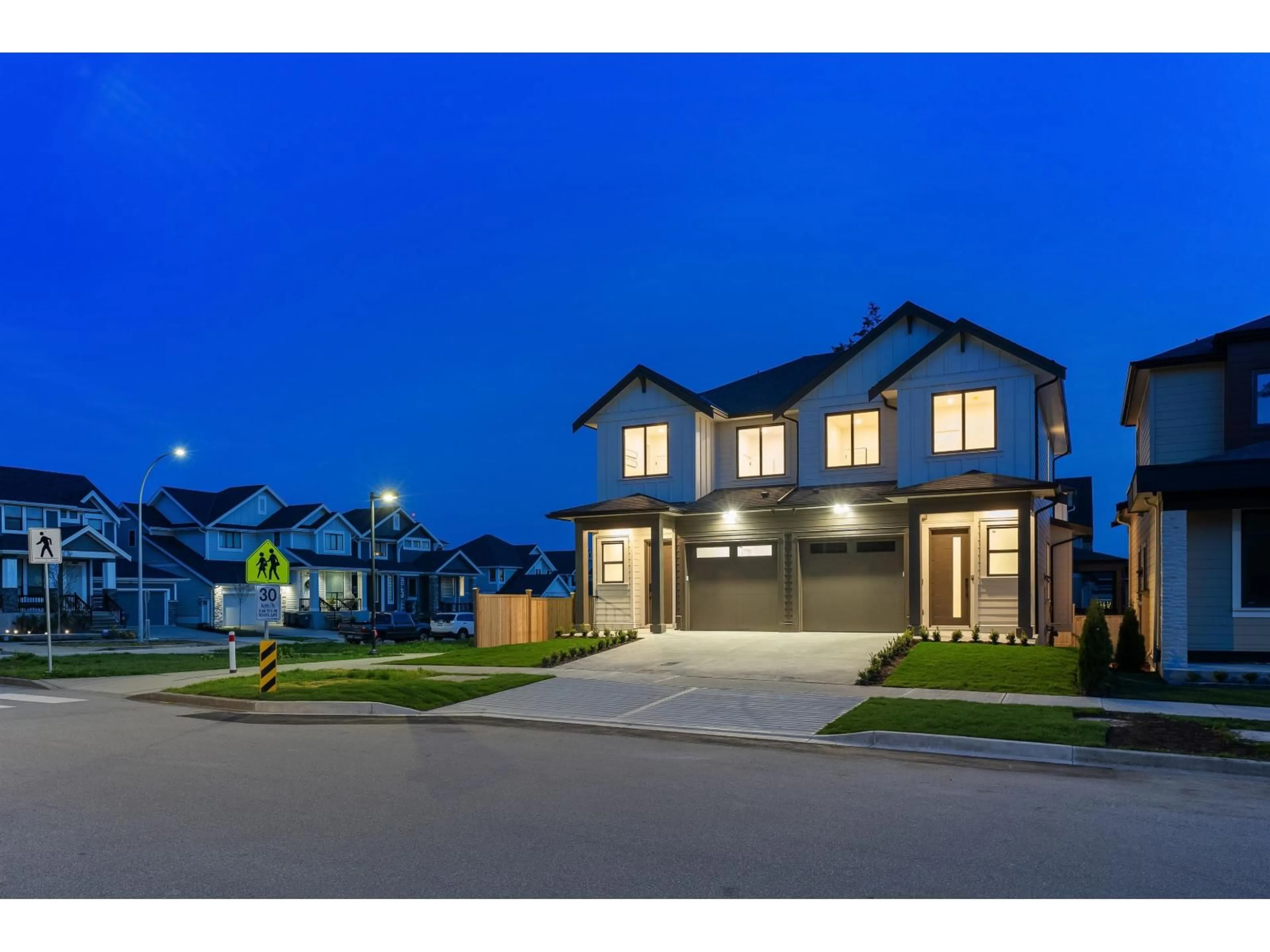 Unknown for 102 - 16594 22 AVENUE, Surrey British Columbia V3Z0V5