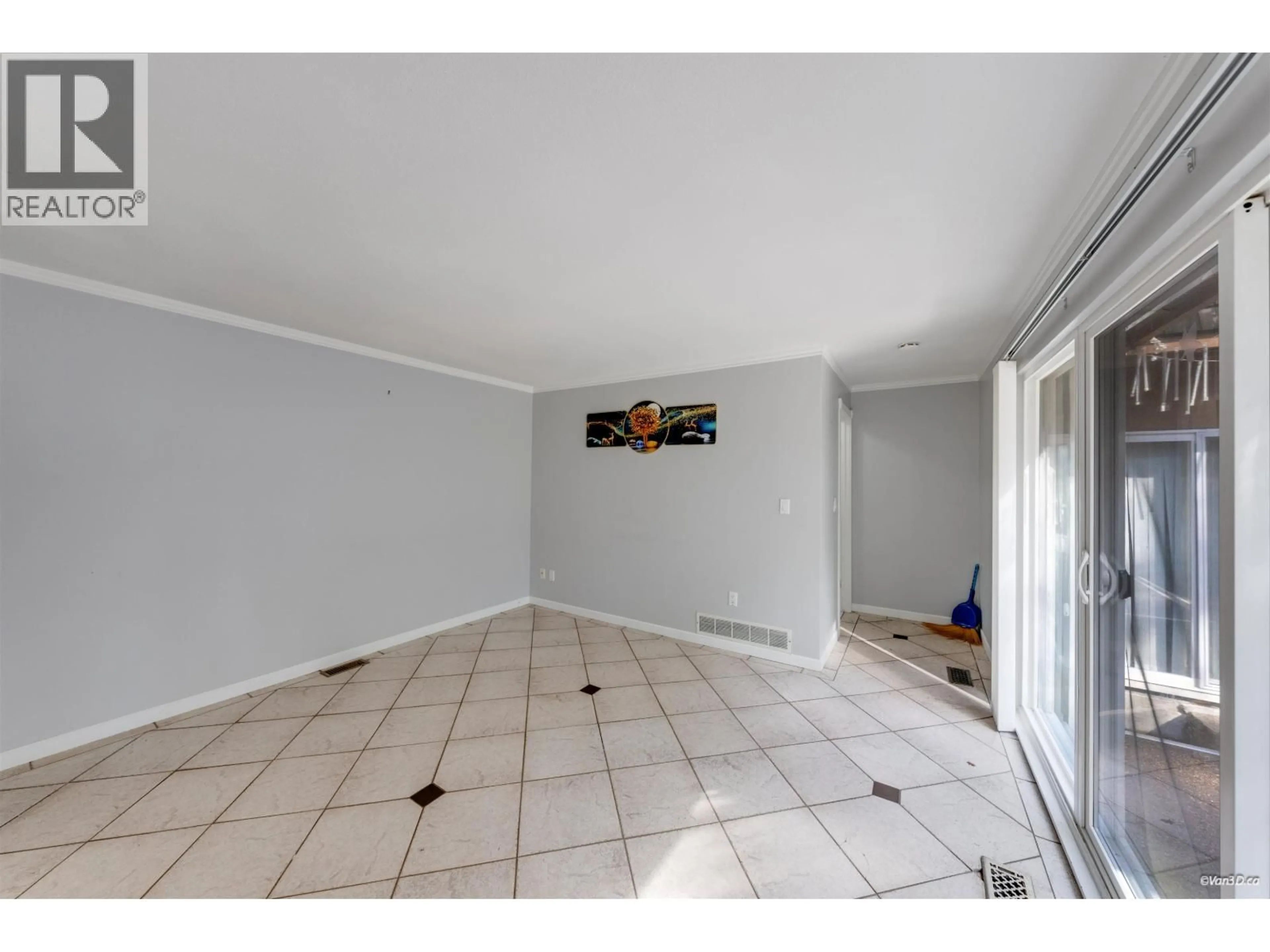 A pic of a room for 1366 KINGS AVENUE, West Vancouver British Columbia V7T2C6