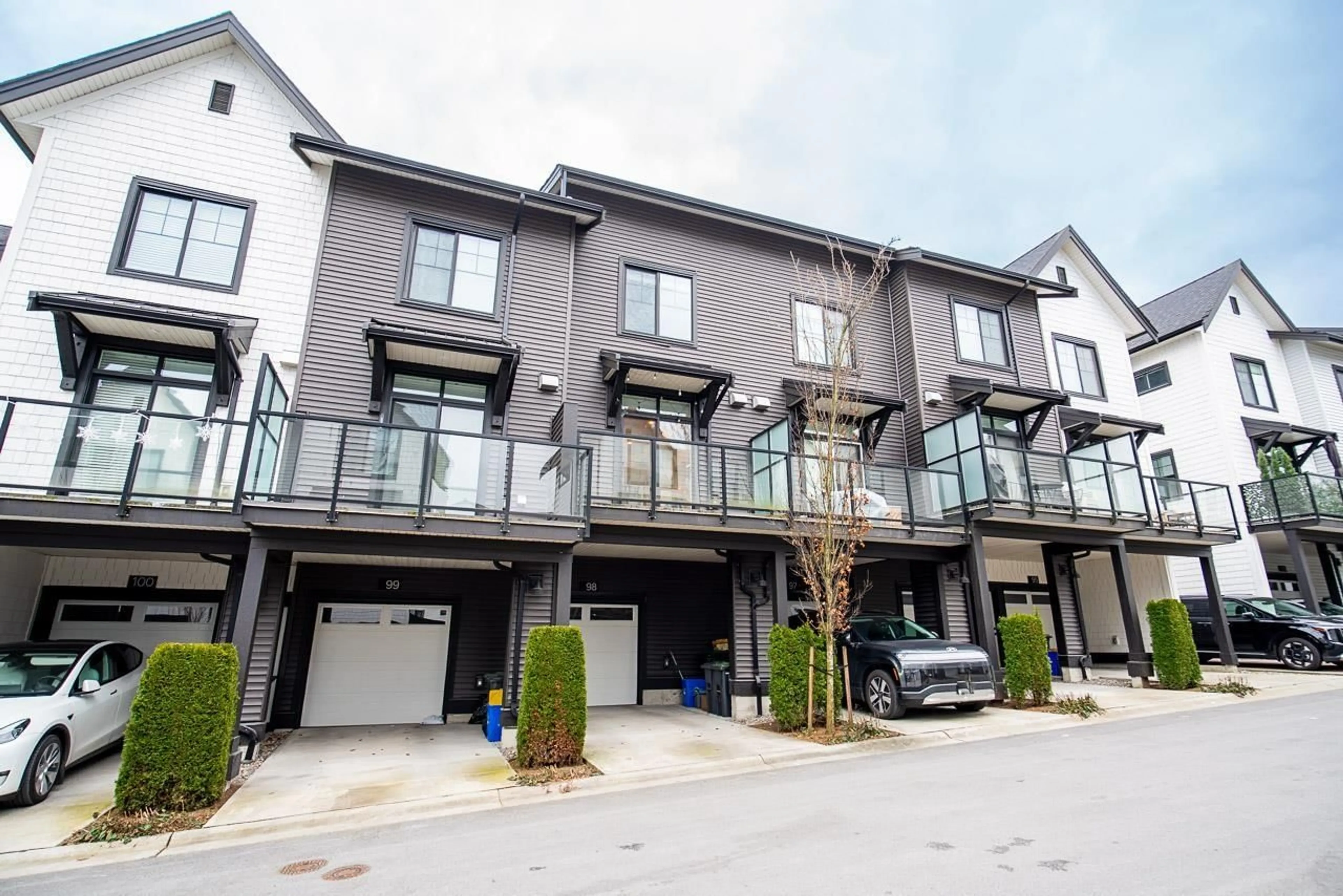 Unknown for 98 - 7967 197 STREET, Langley British Columbia V2Y3P1