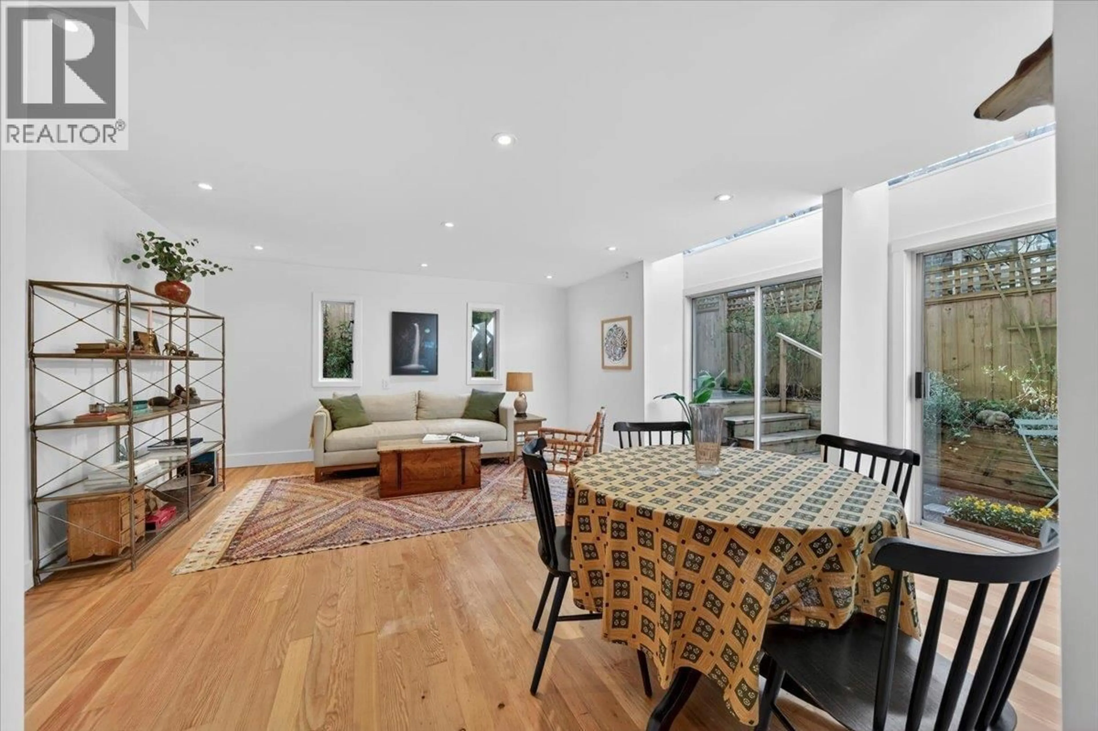 Dining room, unknown for 38 14TH AVENUE, Vancouver British Columbia V5Y1W6