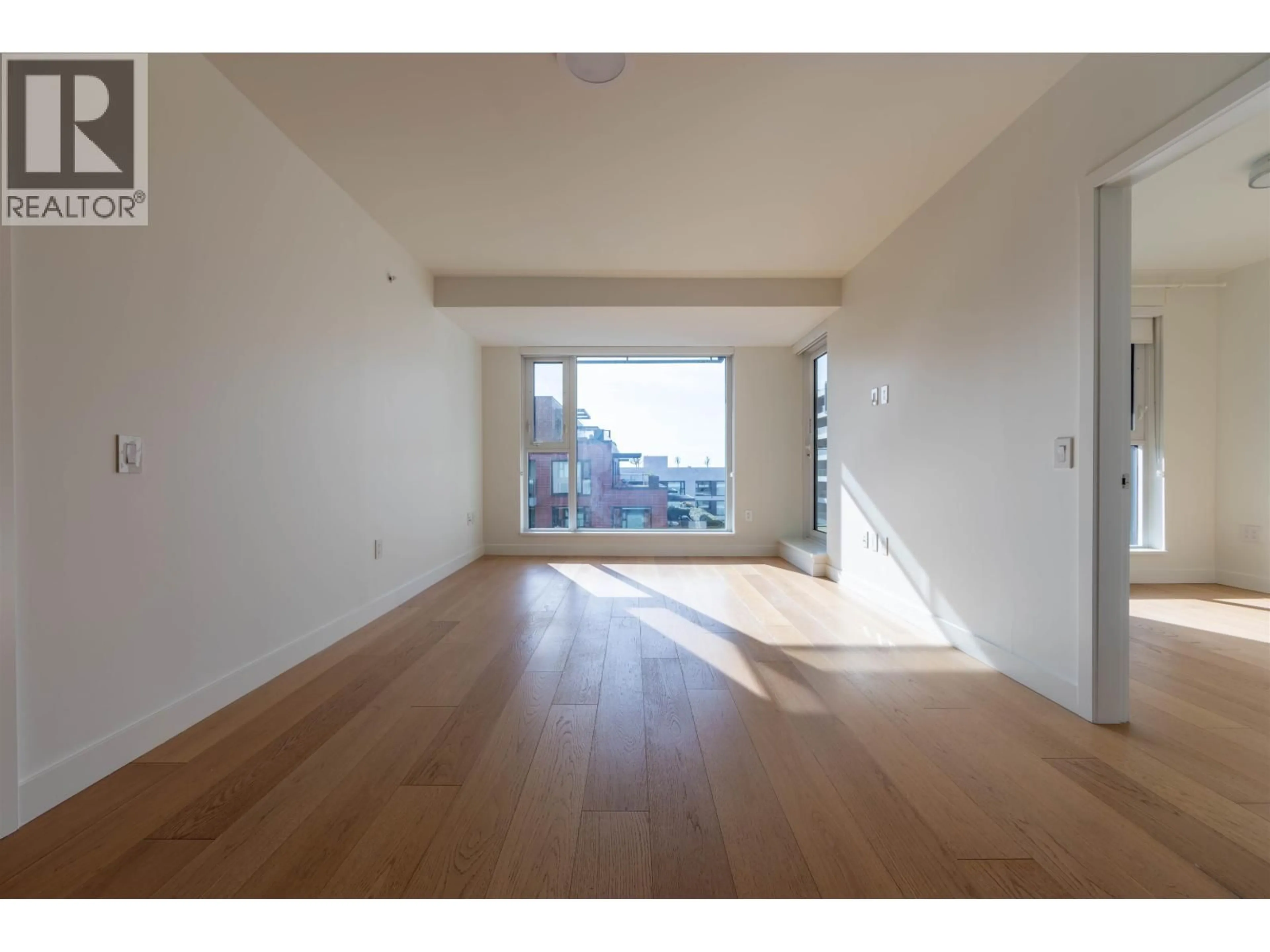 A pic of a room for 703 - 1561 57TH, Vancouver British Columbia V6P0H5