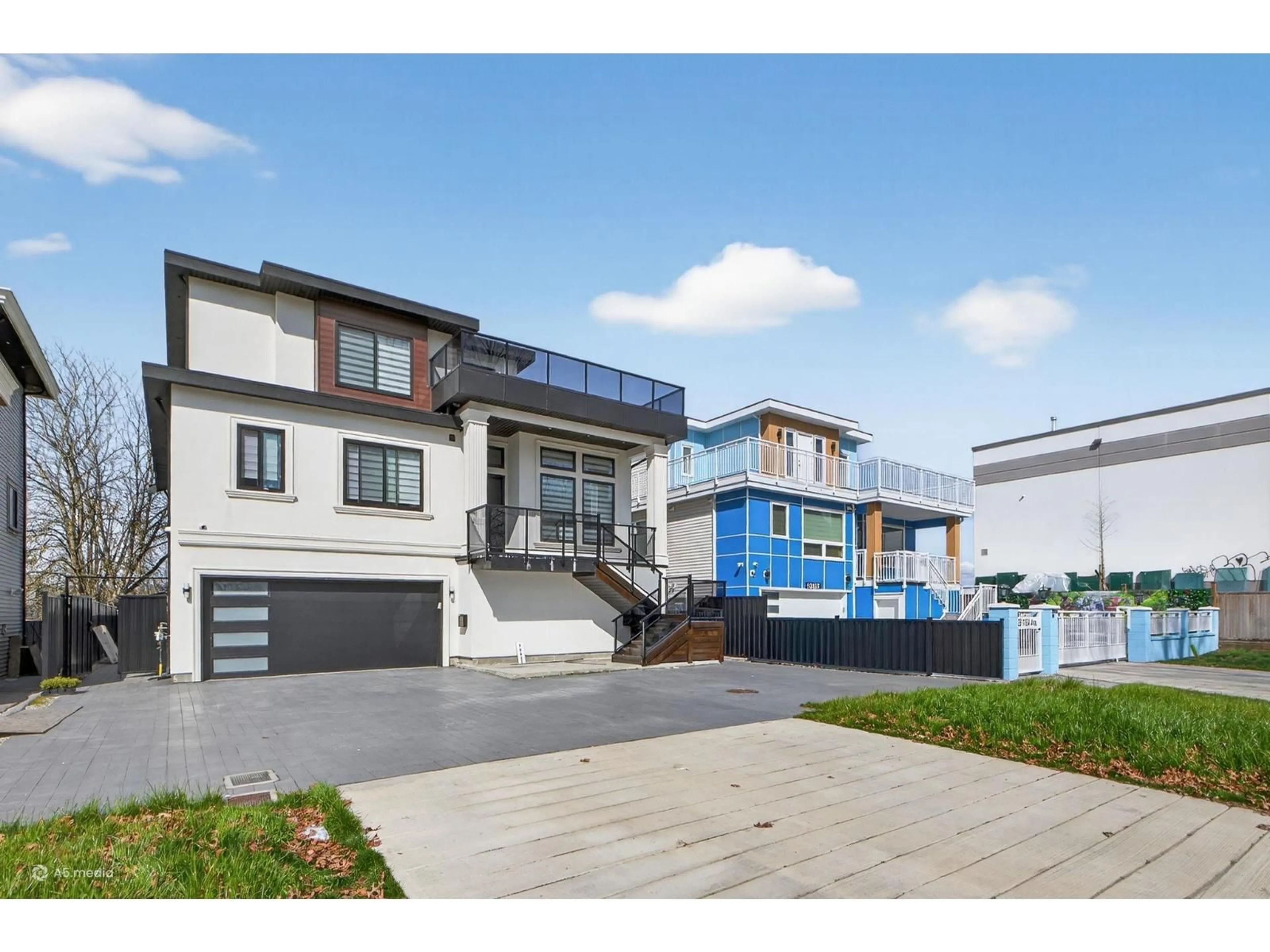 Unknown for 12927 115A AVENUE, Surrey British Columbia V3R2R3