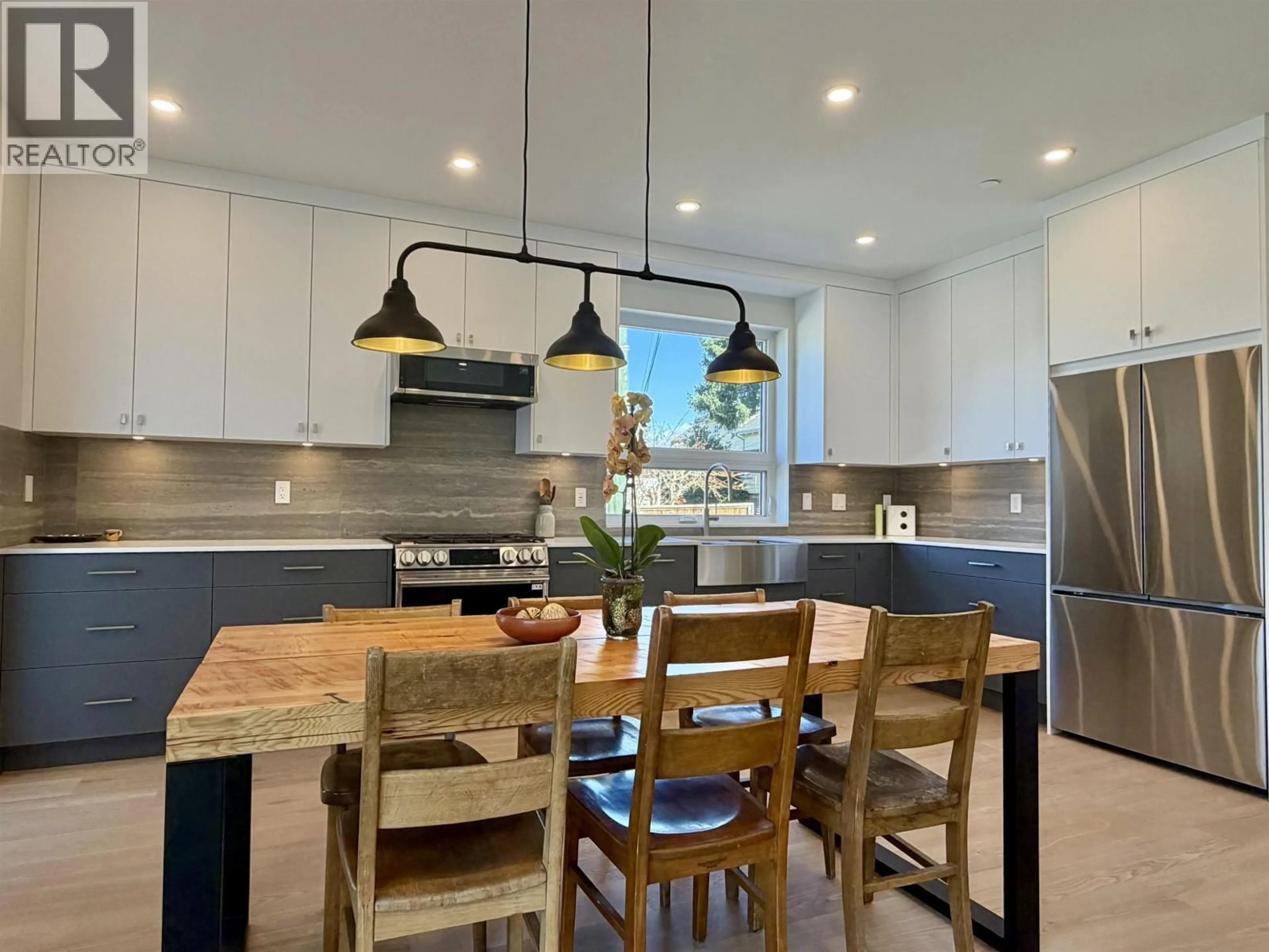 Open concept kitchen, unknown for 3760 FLEMING STREET, Vancouver British Columbia V5N3W2