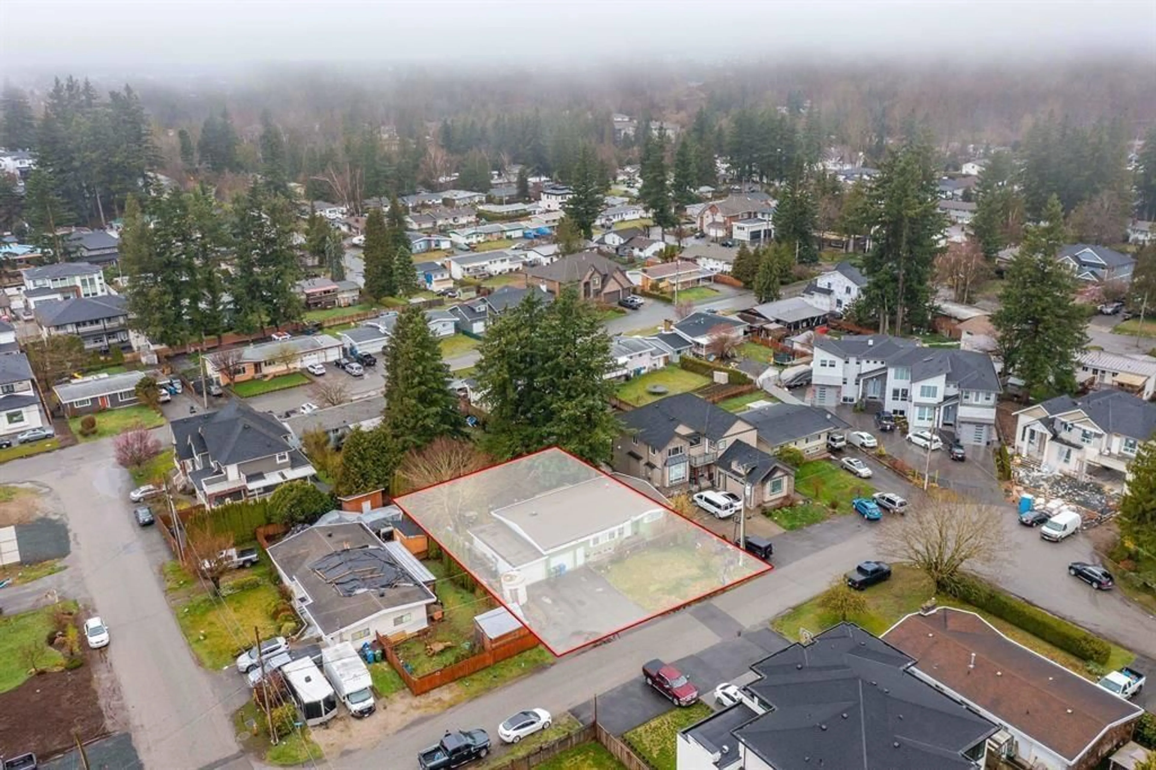 A pic from outside/outdoor area/front of a property/back of a property/a pic from drone, mountain view for 2889 ROYAL STREET, Abbotsford British Columbia V2T2H6