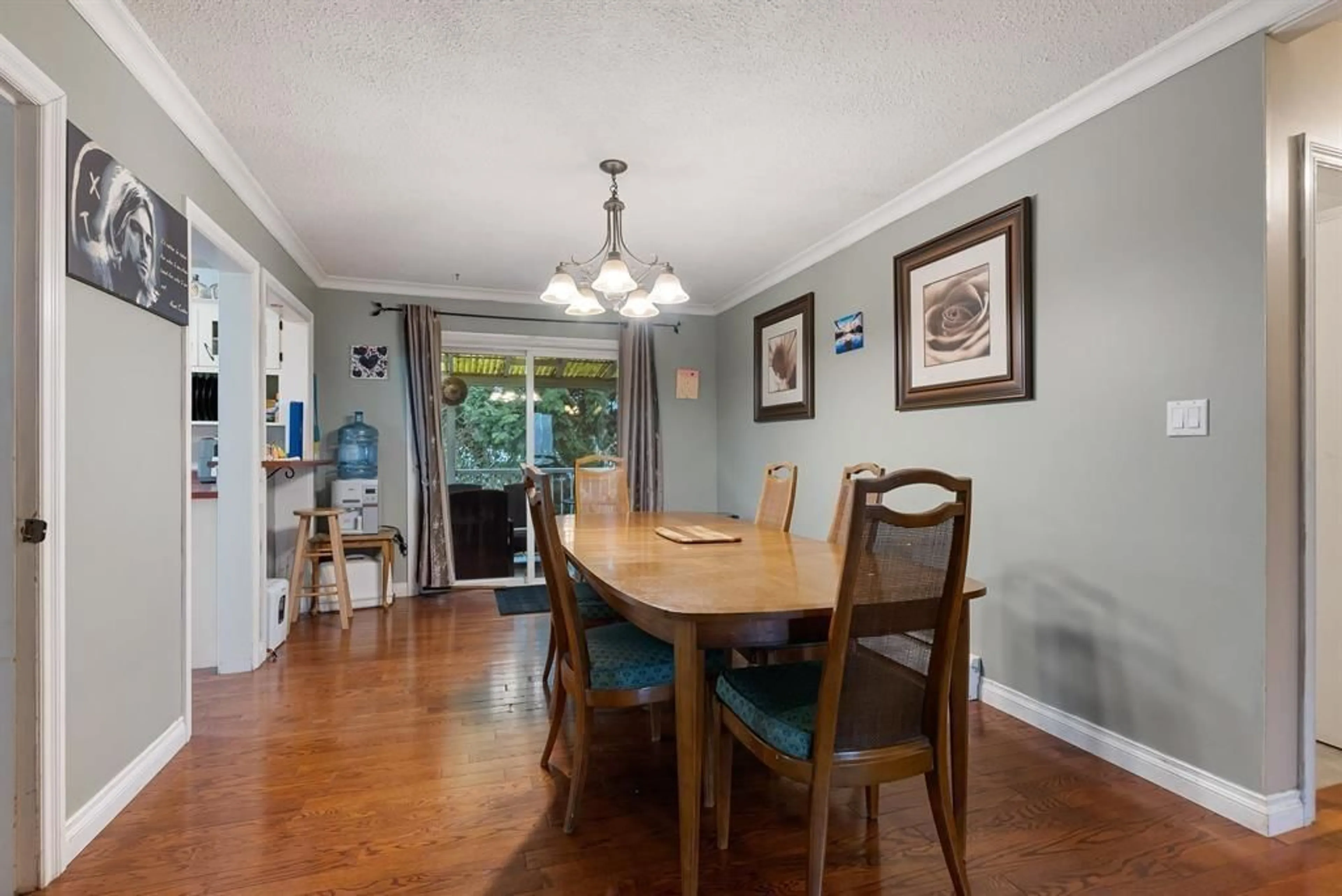 Dining room, wood/laminate floor for 2889 ROYAL STREET, Abbotsford British Columbia V2T2H6