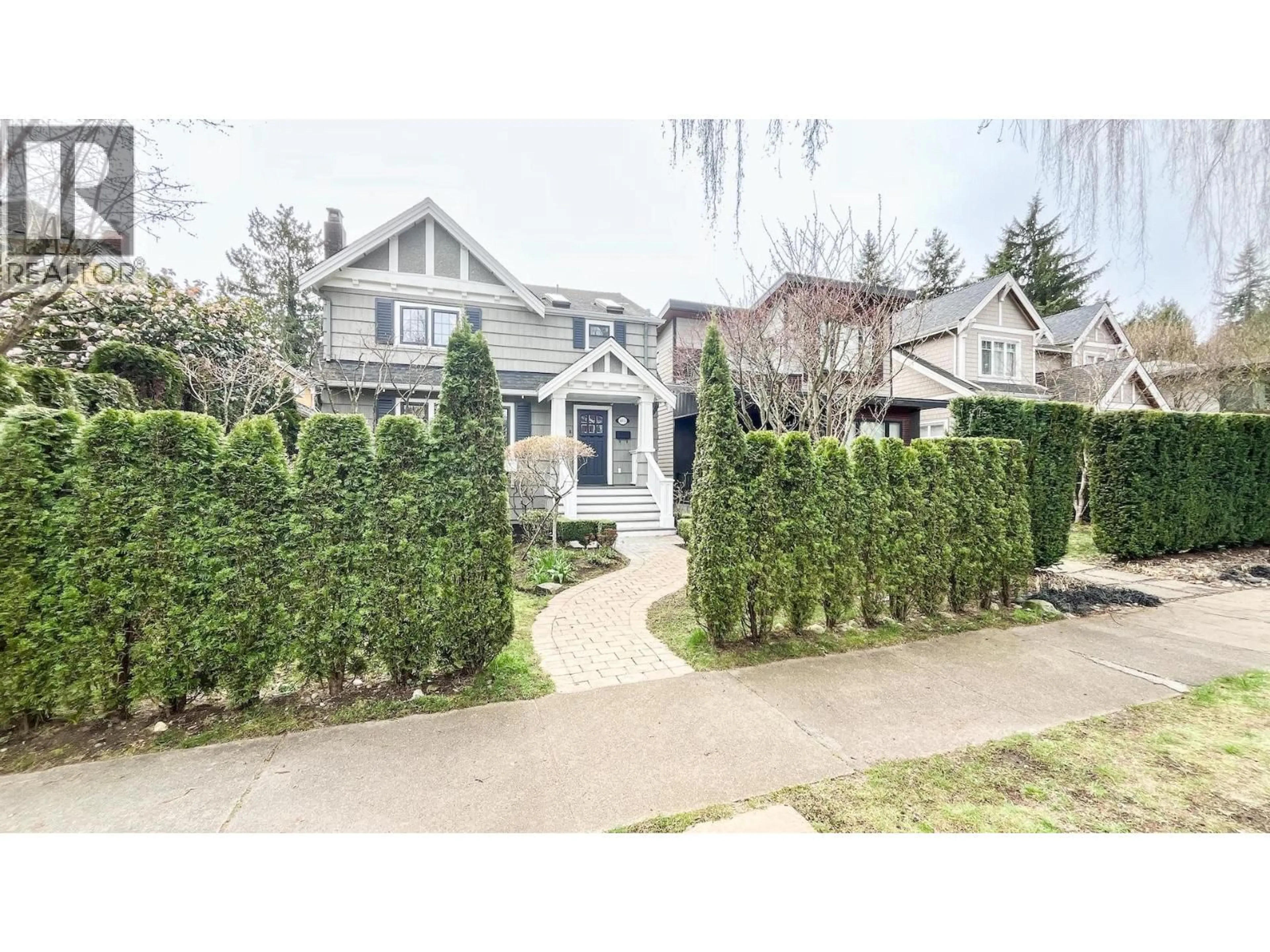 Unknown for 4058 31ST AVENUE, Vancouver British Columbia V6S1Y6