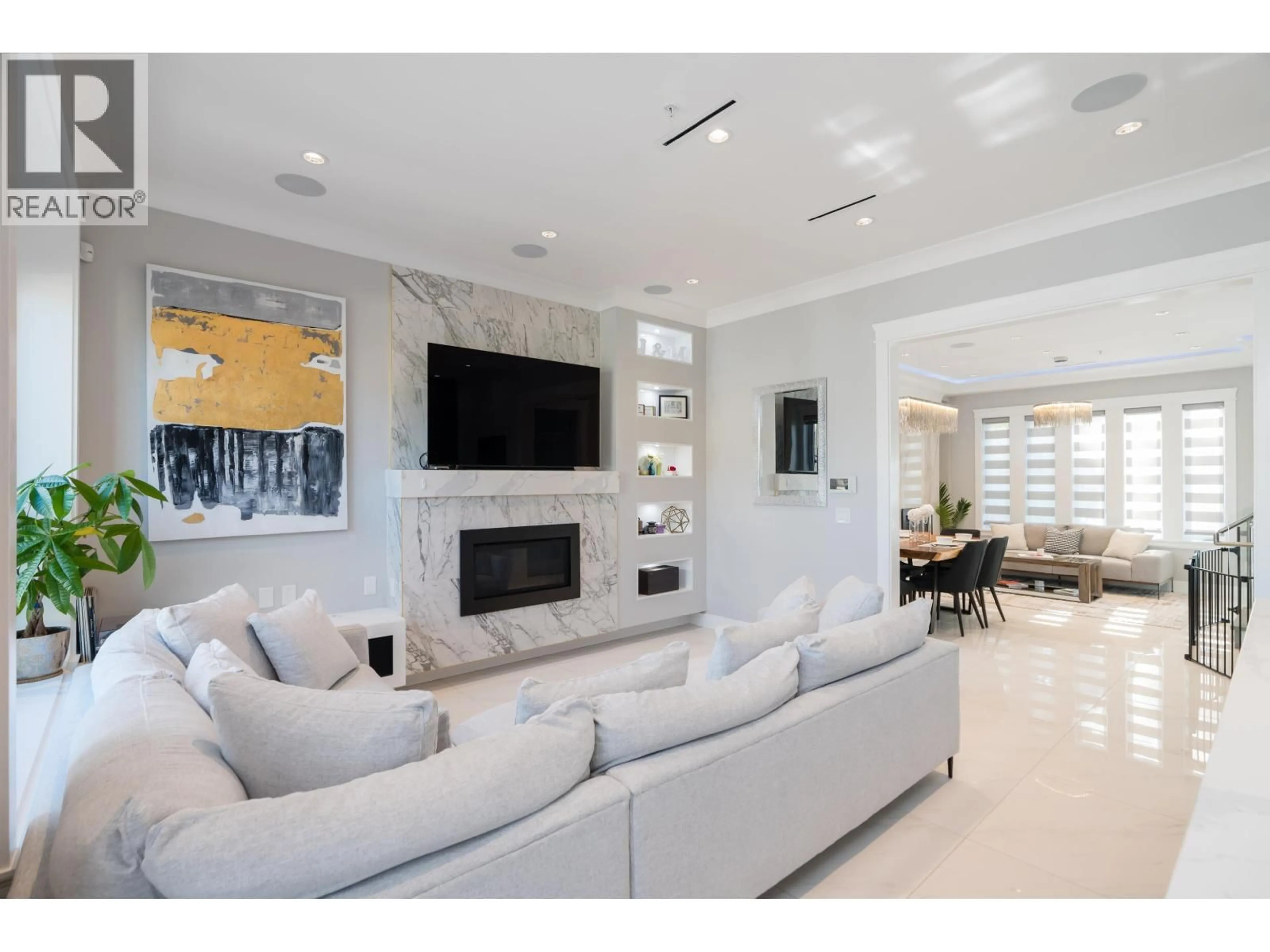 Unknown for 2783 27TH AVENUE, Vancouver British Columbia V5R1N4