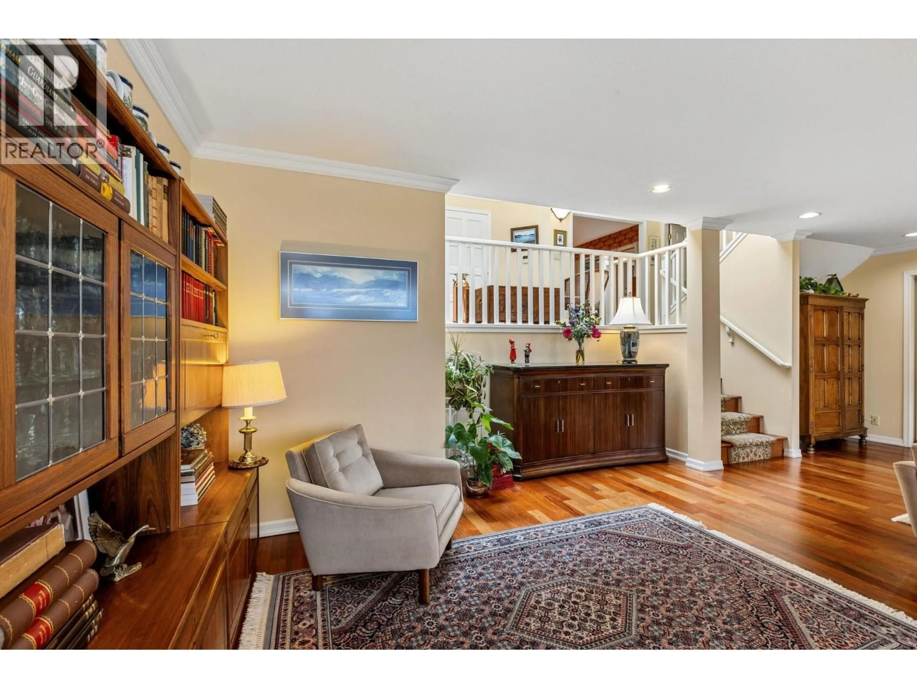 Indoor entryway for 5180 MEADFEILD ROAD, West Vancouver British Columbia V7W3B8