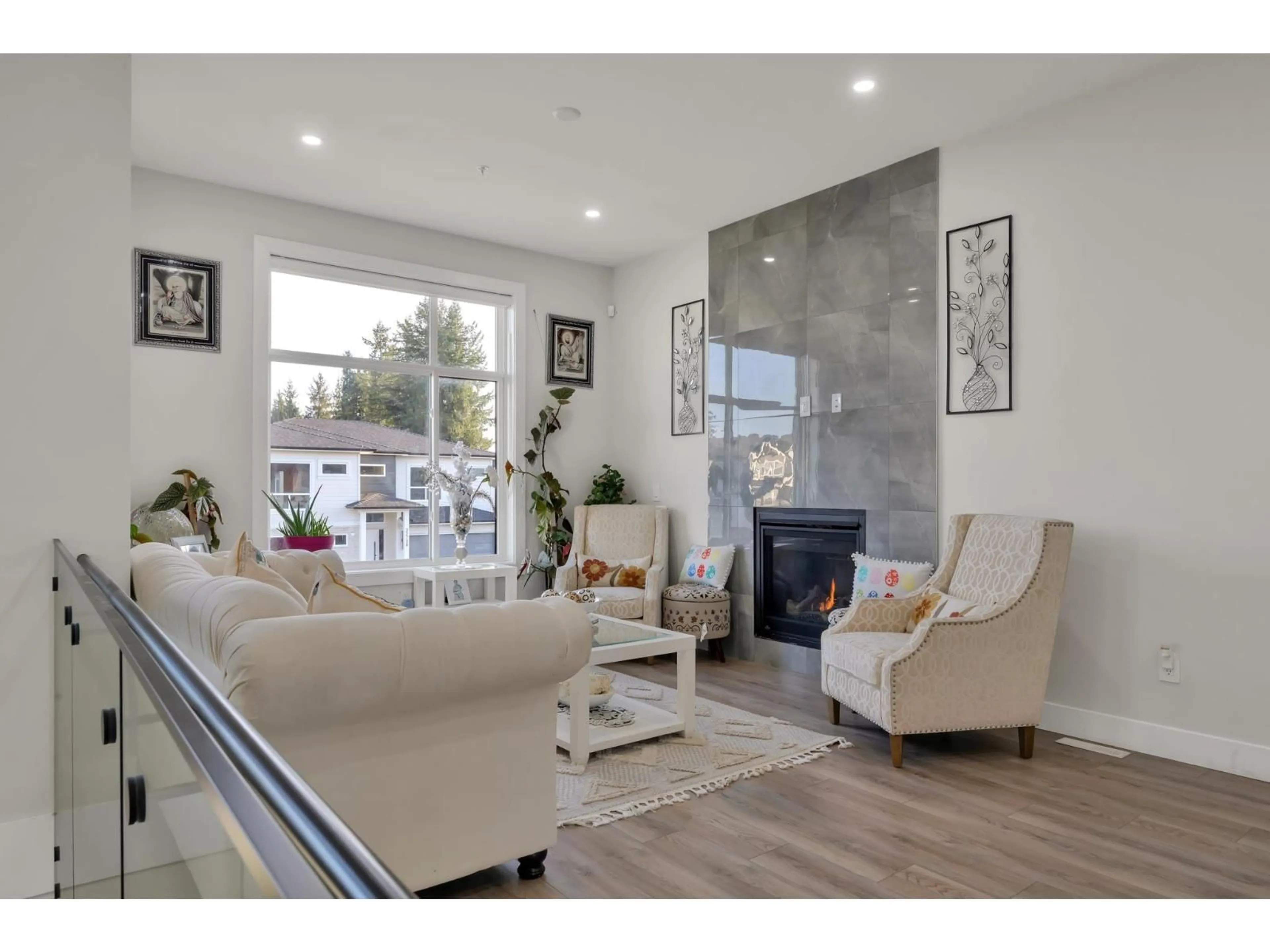 Living room with furniture, unknown for 32755 CARTER AVENUE, Mission British Columbia V4S0E6