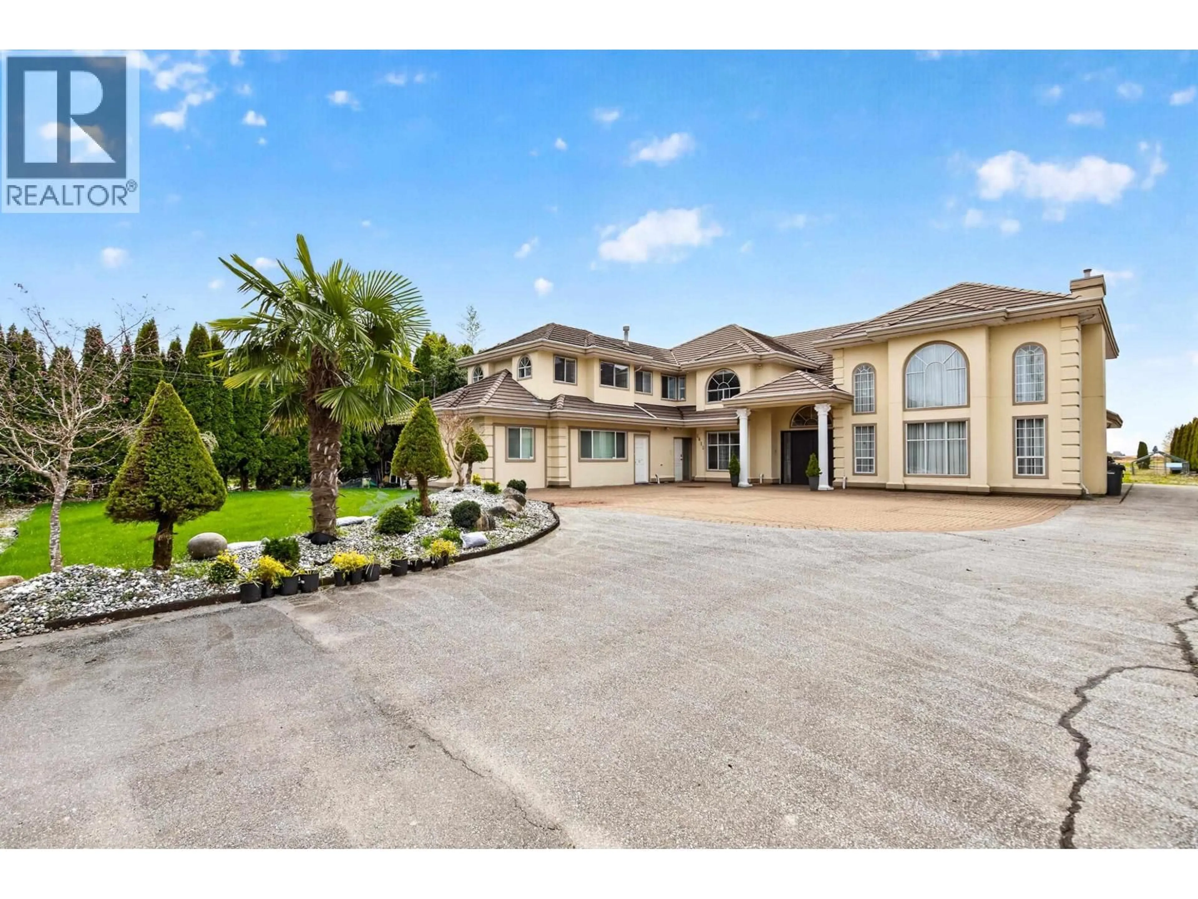 A pic from outside/outdoor area/front of a property/back of a property/a pic from drone, unknown for 6411 NO. 7 ROAD, Richmond British Columbia V6W1E8