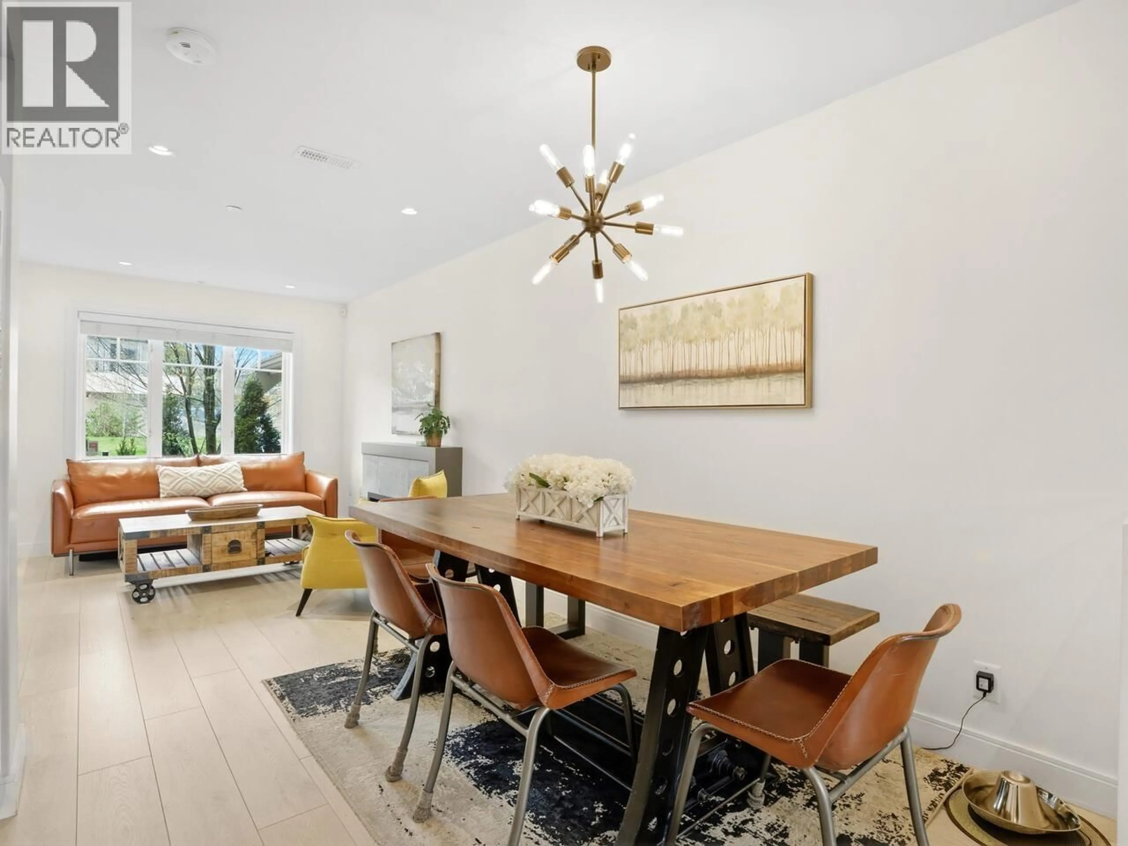 Dining room, unknown for 2468 ST. CATHERINES STREET, Vancouver British Columbia V5T0H4