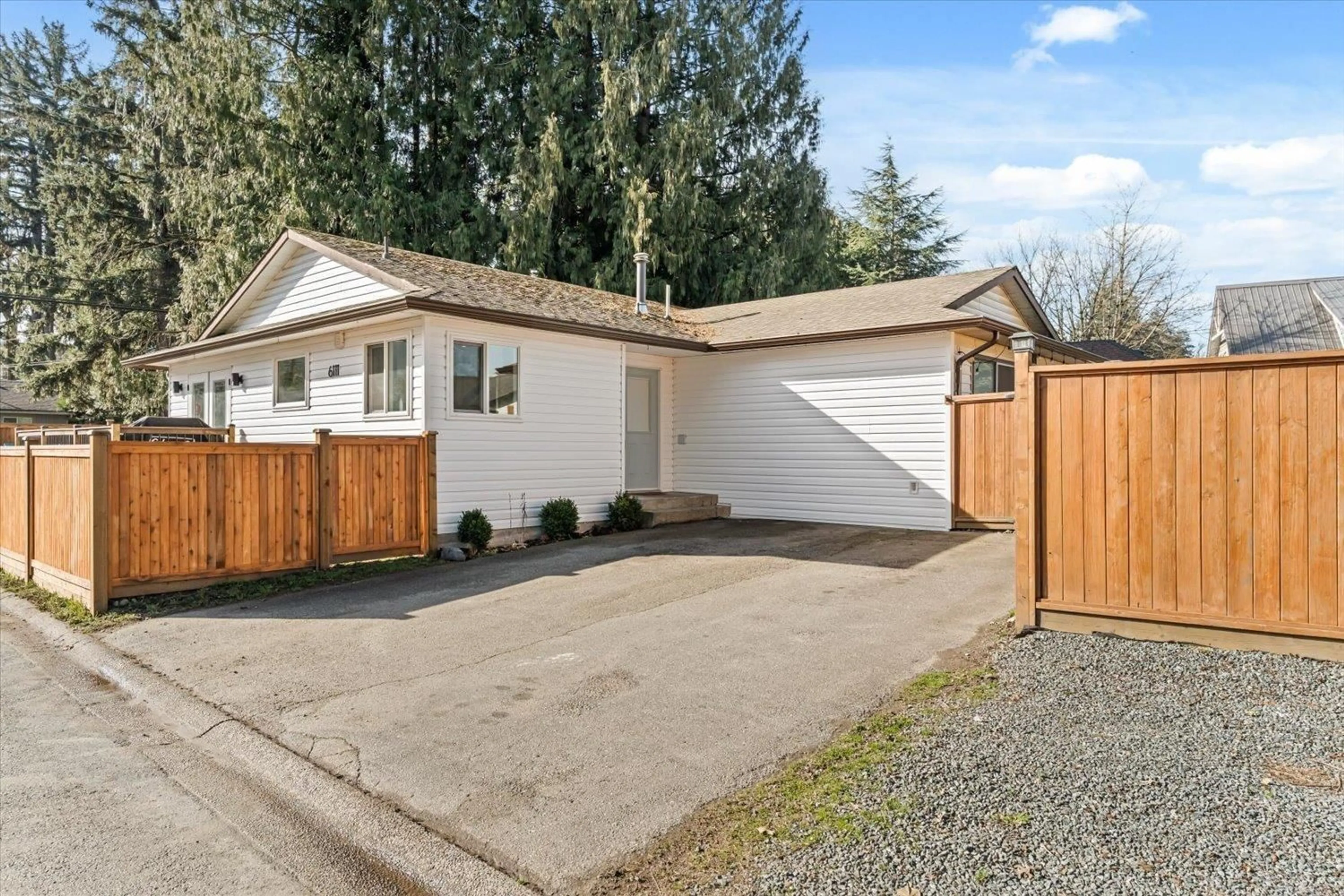 Home with vinyl exterior material, street for 6111 DUNDEE PLACE, Chilliwack British Columbia V2R2H1