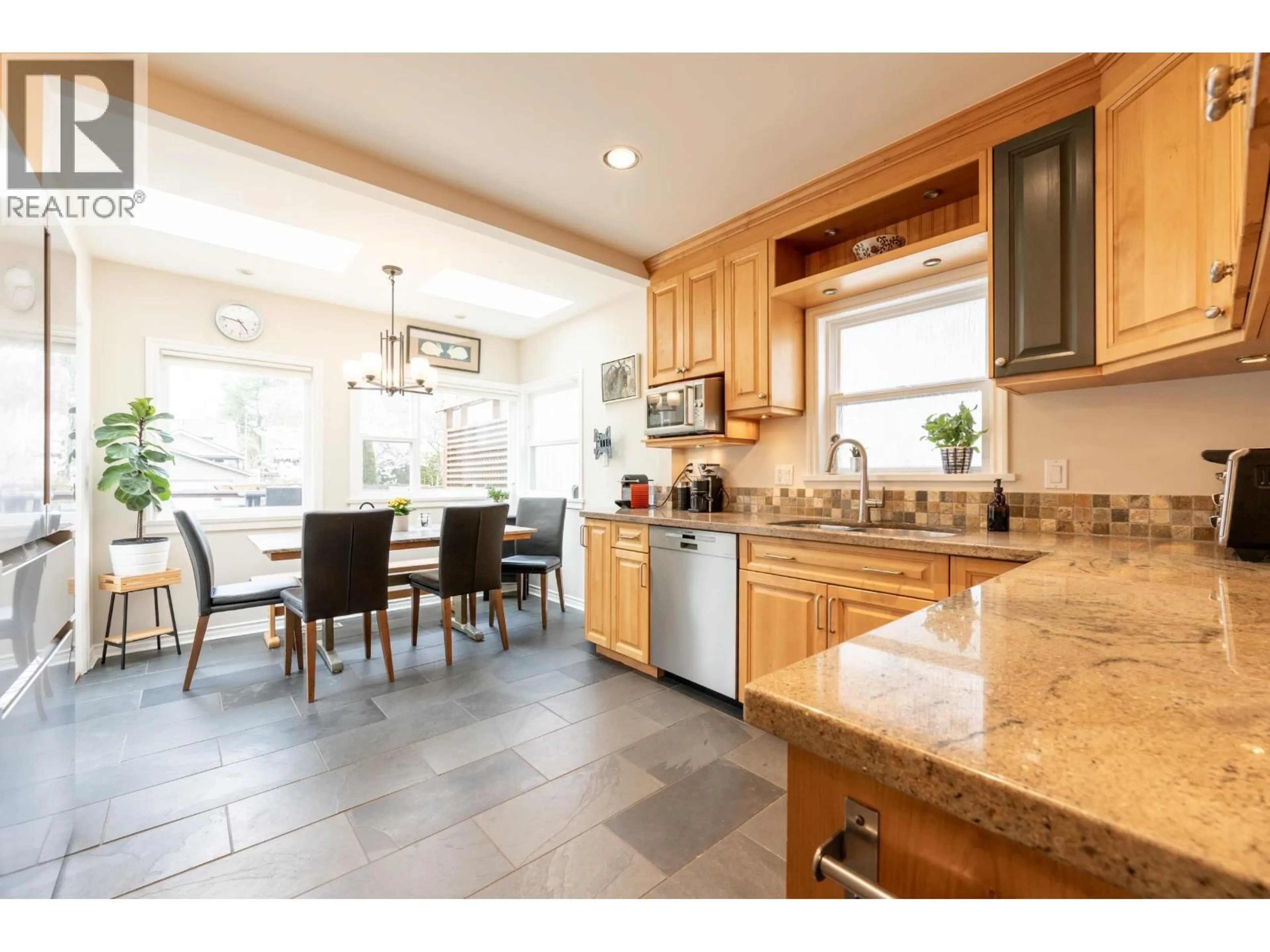 Open concept kitchen, ceramic/tile floor for 4047 32ND AVENUE, Vancouver British Columbia V6S1Z5