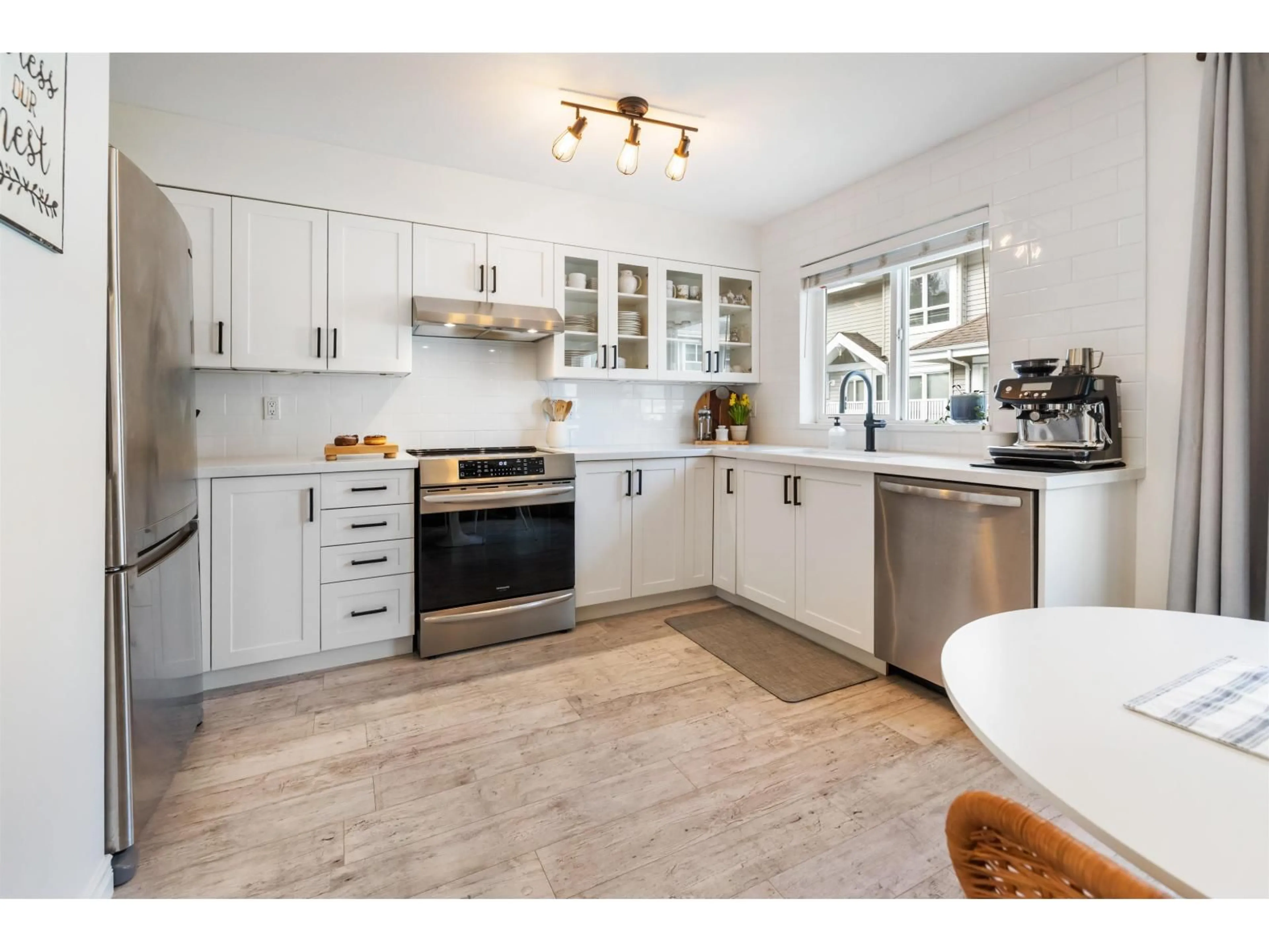 Open concept kitchen, unknown for 10 - 8968 208 STREET, Langley British Columbia V1M4C5