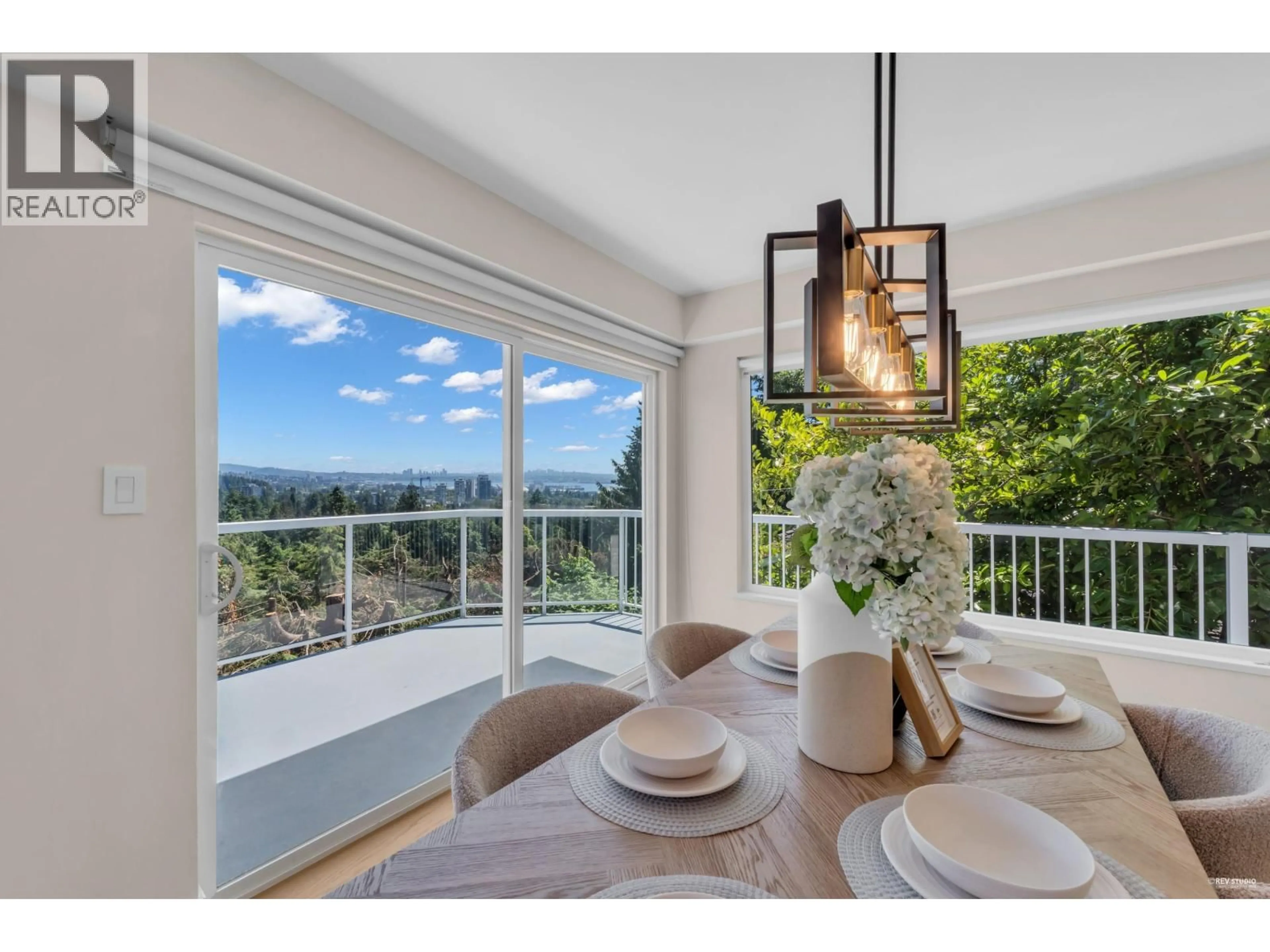 Dining room, unknown for 818 YOUNETTE DRIVE, West Vancouver British Columbia V7T1S9