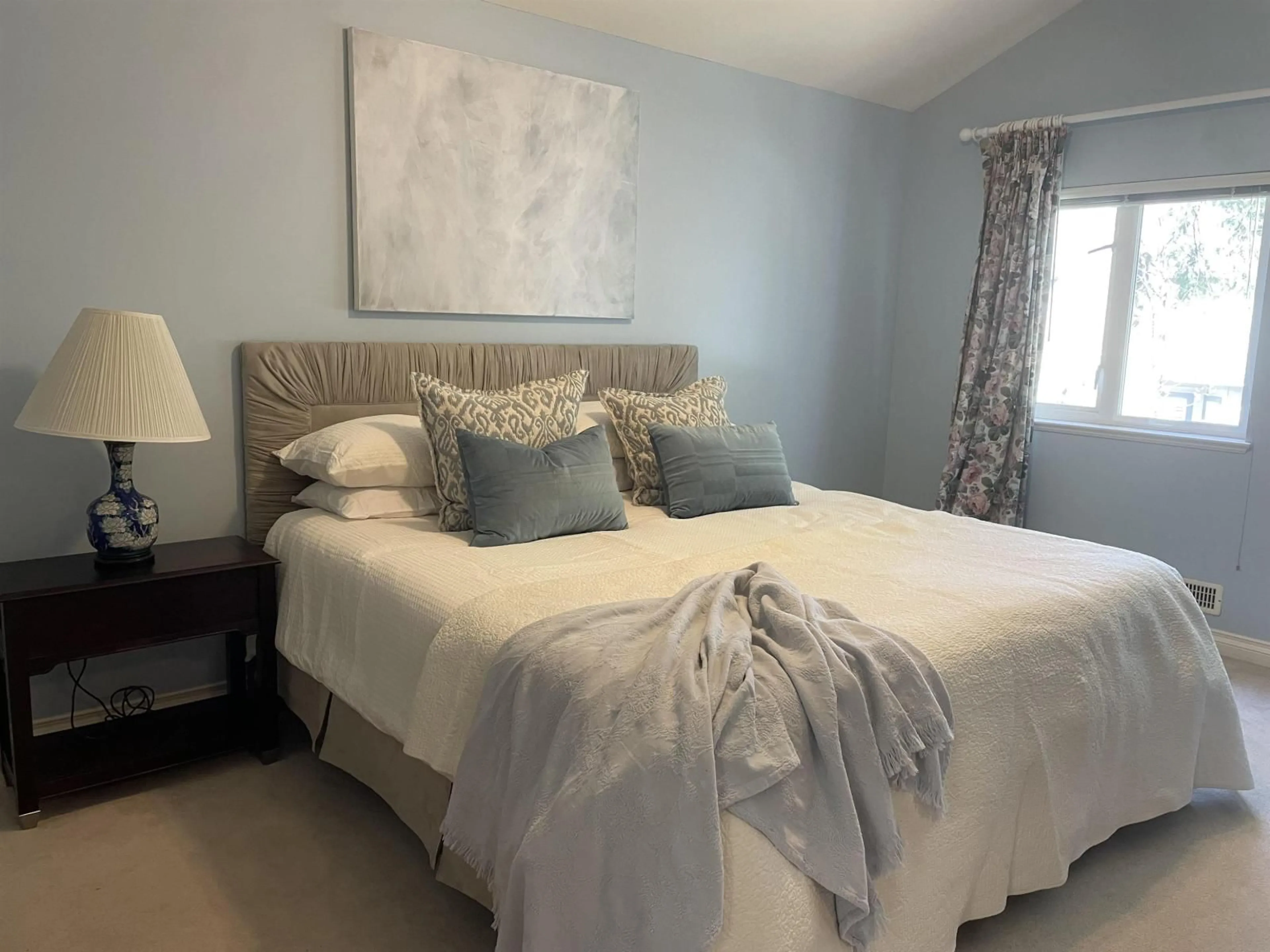 Bedroom with bed, unknown for 49 - 15055 20 AVENUE, Surrey British Columbia V4A9X8