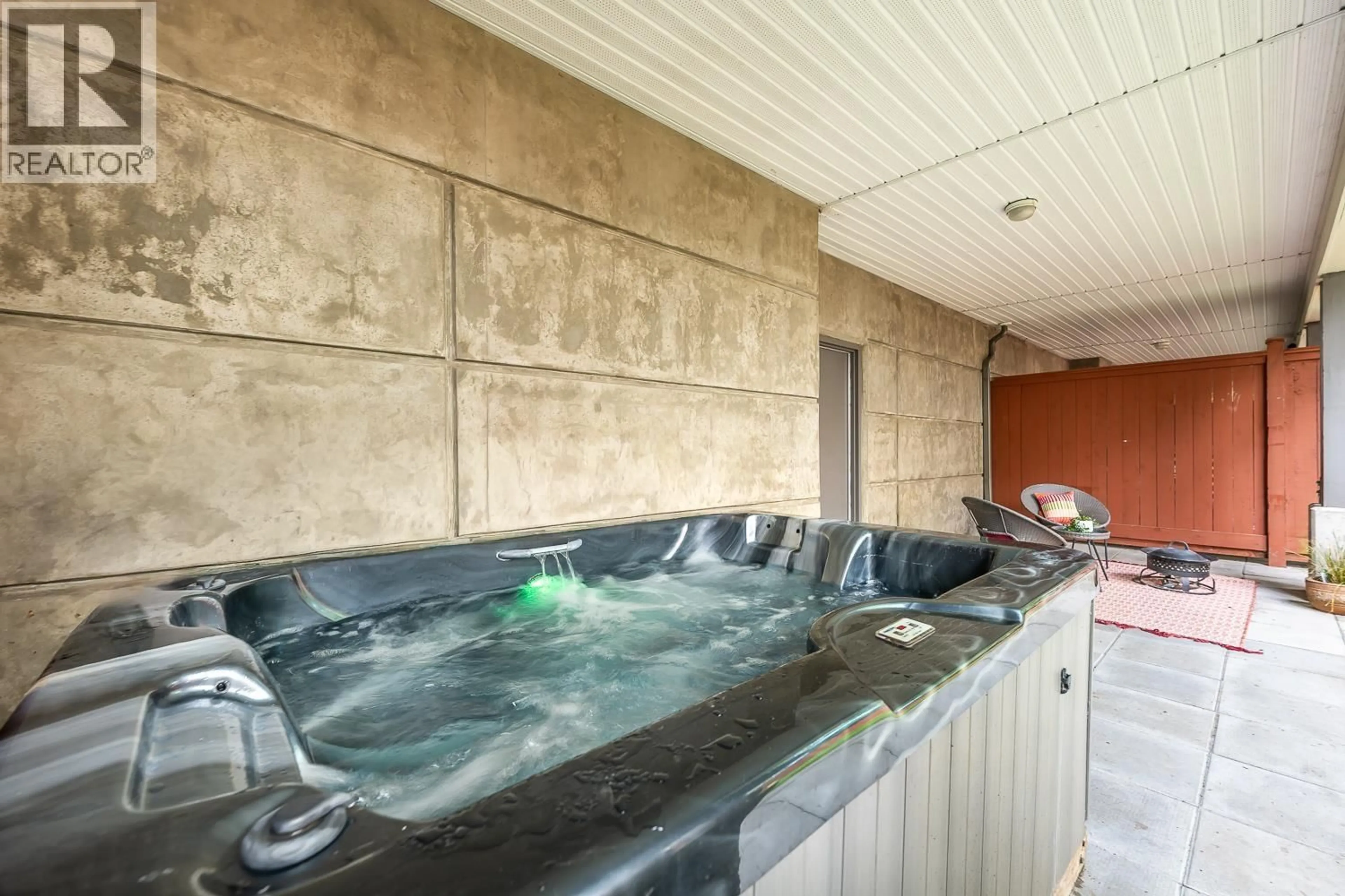 Unknown for 35 - 40632 GOVERNMENT ROAD, Squamish British Columbia V8B0M7