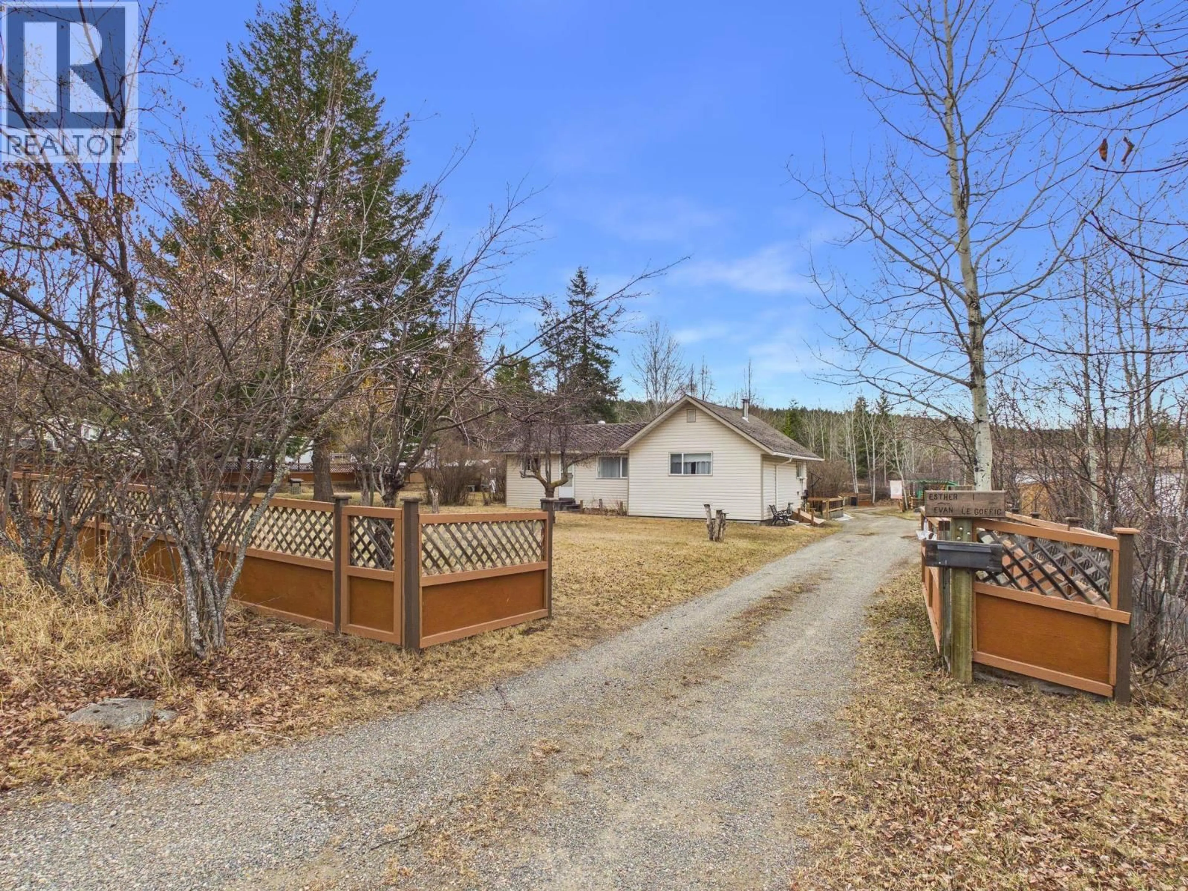 A pic from outside/outdoor area/front of a property/back of a property/a pic from drone, street for 1115 DENNY ROAD, Williams Lake British Columbia V2G3J7