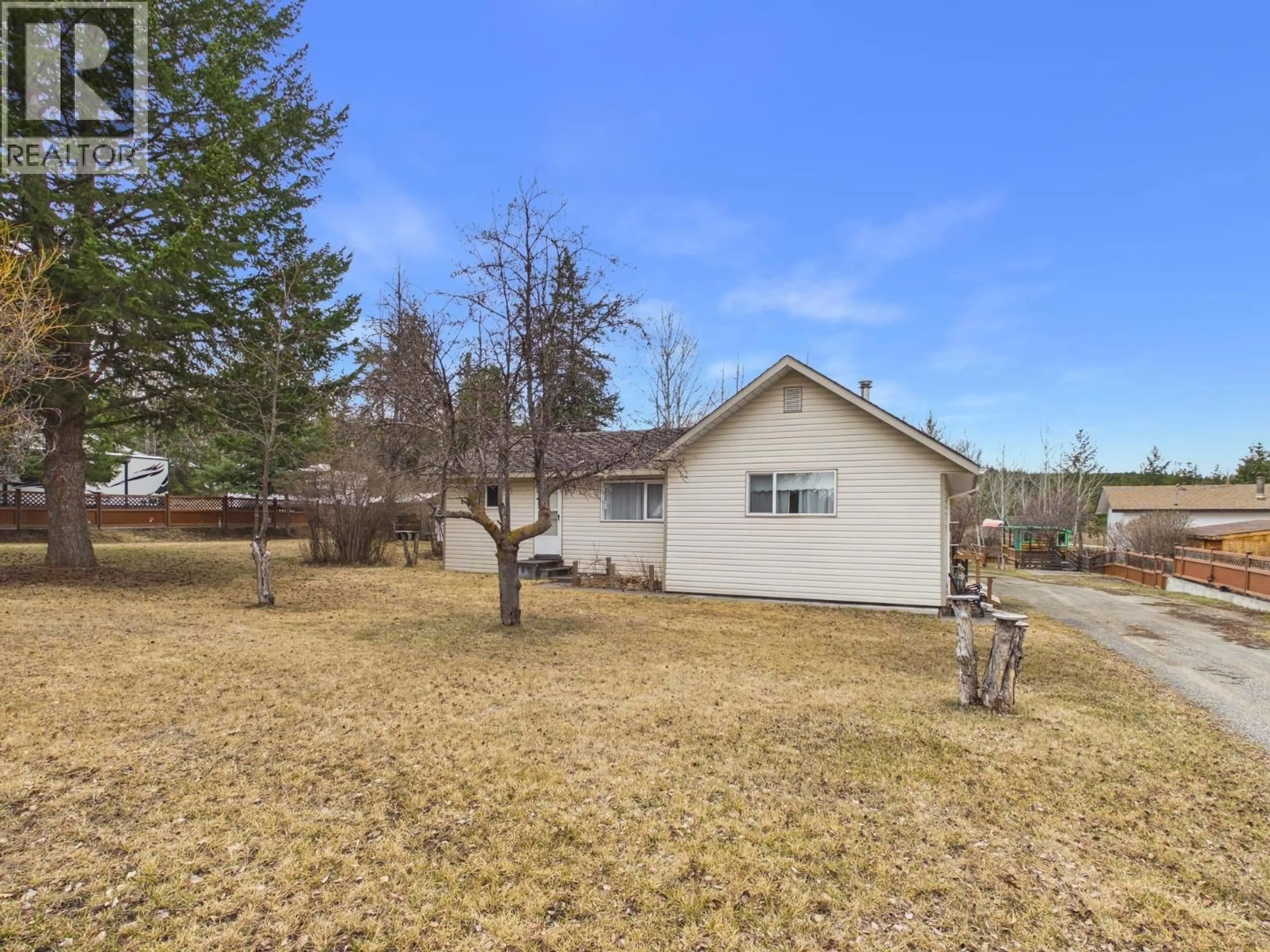 A pic from outside/outdoor area/front of a property/back of a property/a pic from drone, unknown for 1115 DENNY ROAD, Williams Lake British Columbia V2G3J7