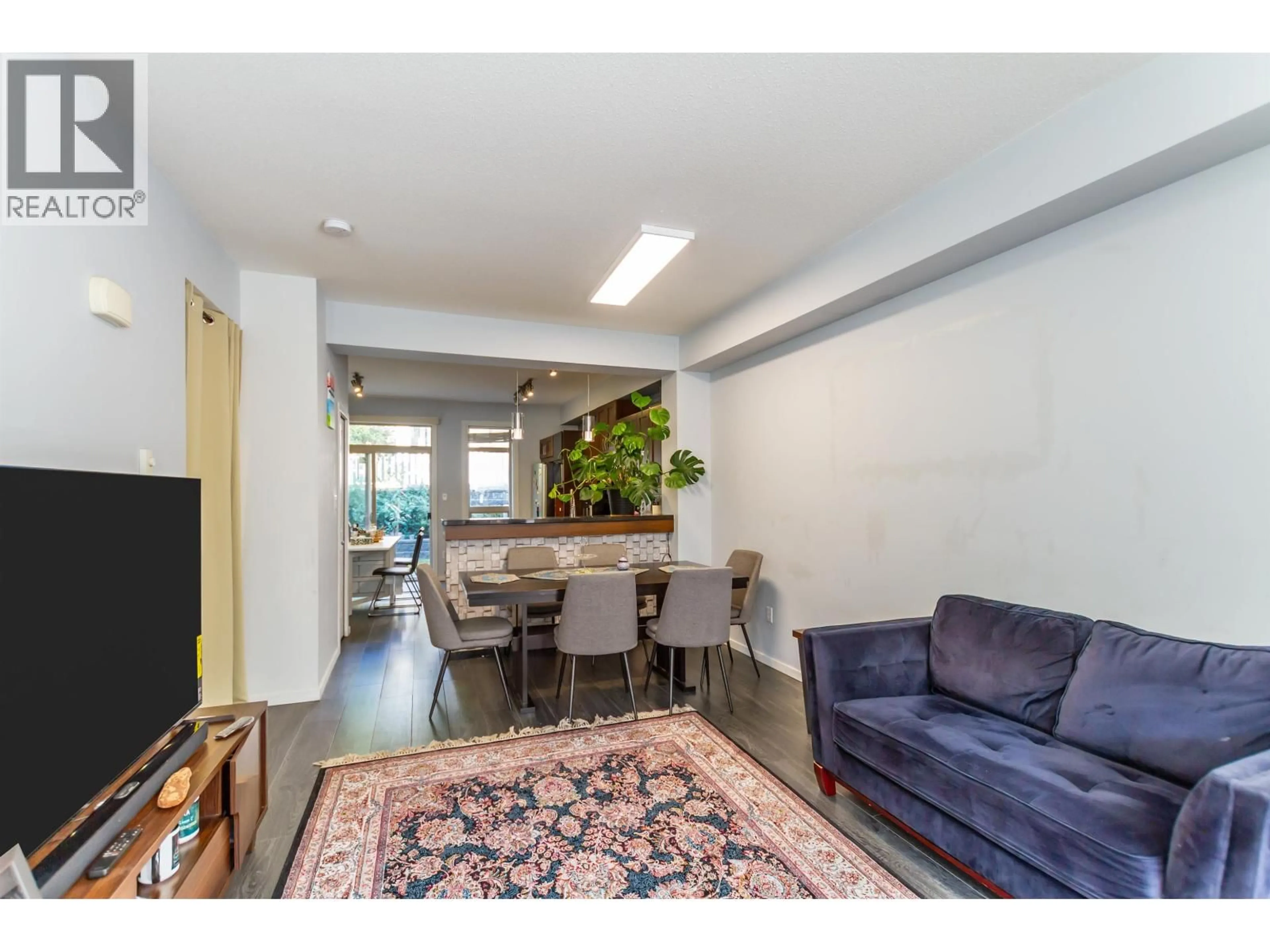 Living room with furniture, unknown for 37 - 1362 PURCELL DRIVE, Coquitlam British Columbia V3E0A5