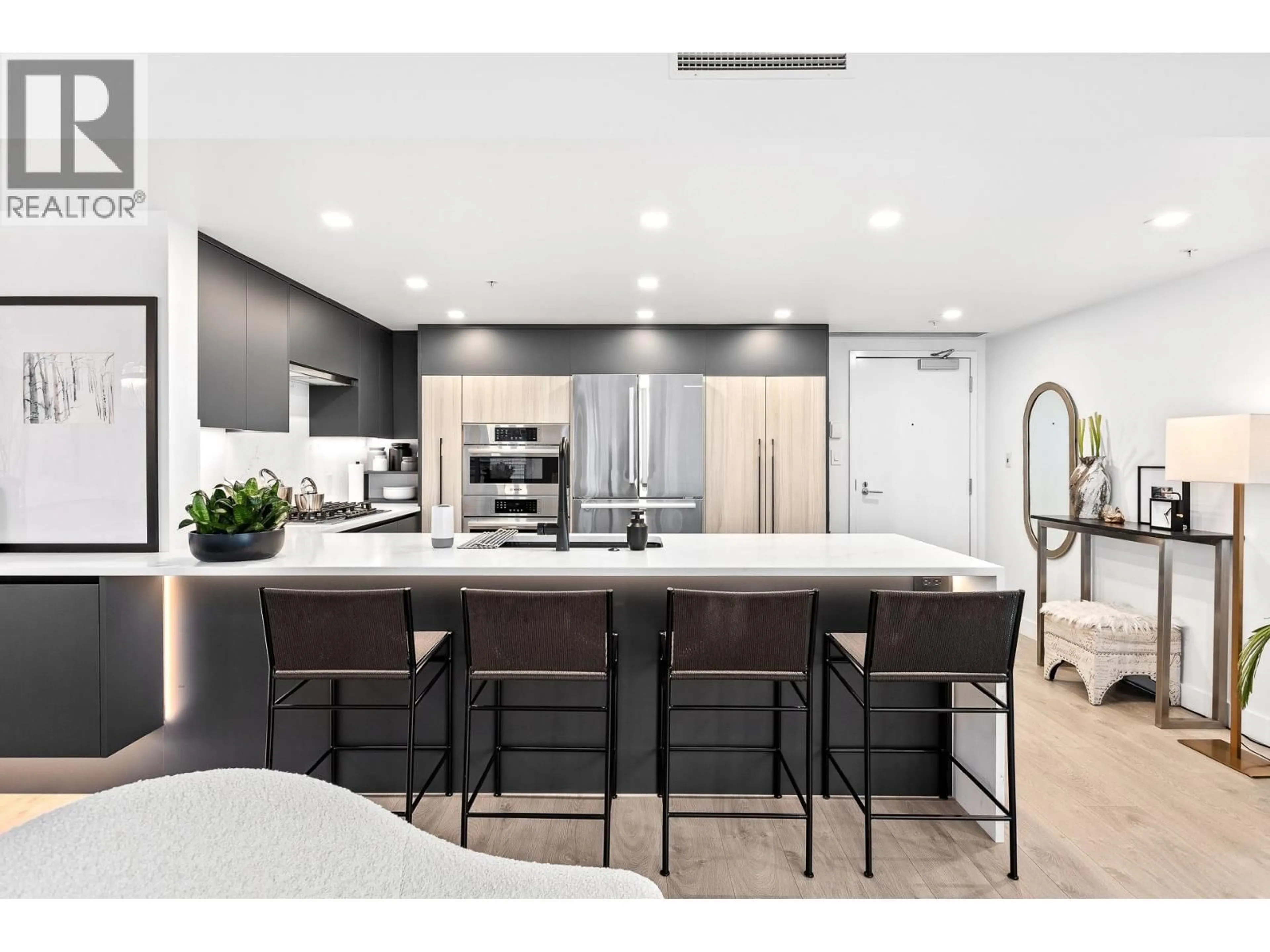 Contemporary kitchen, unknown for 1604 - 1205 HASTINGS STREET, Vancouver British Columbia V6E4T7