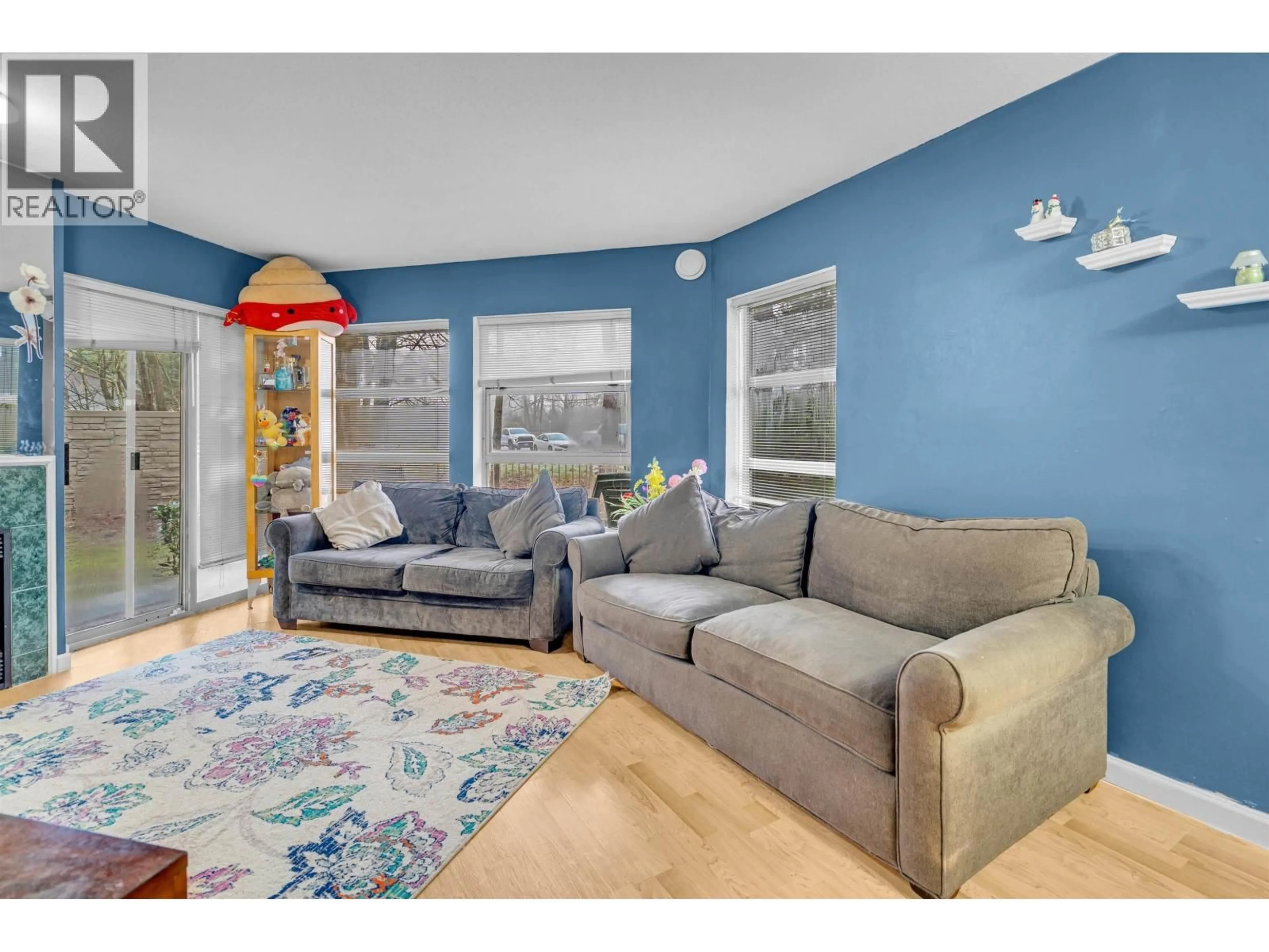 Living room with furniture, unknown for 101 - 22277 122 AVENUE, Maple Ridge British Columbia V2X3X8