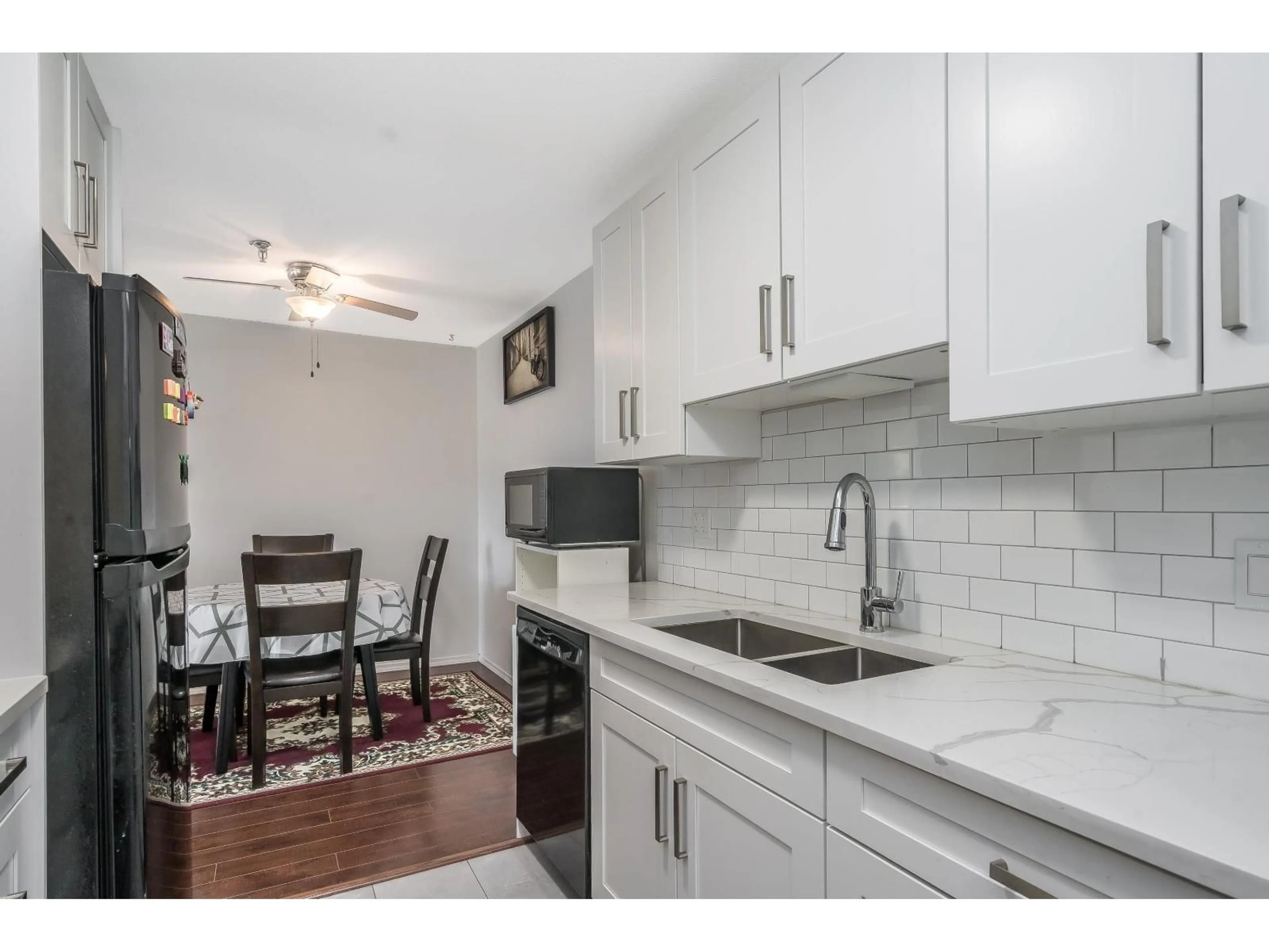 Standard kitchen, unknown for 215 - 33535 KING ROAD, Abbotsford British Columbia V2S6Z5