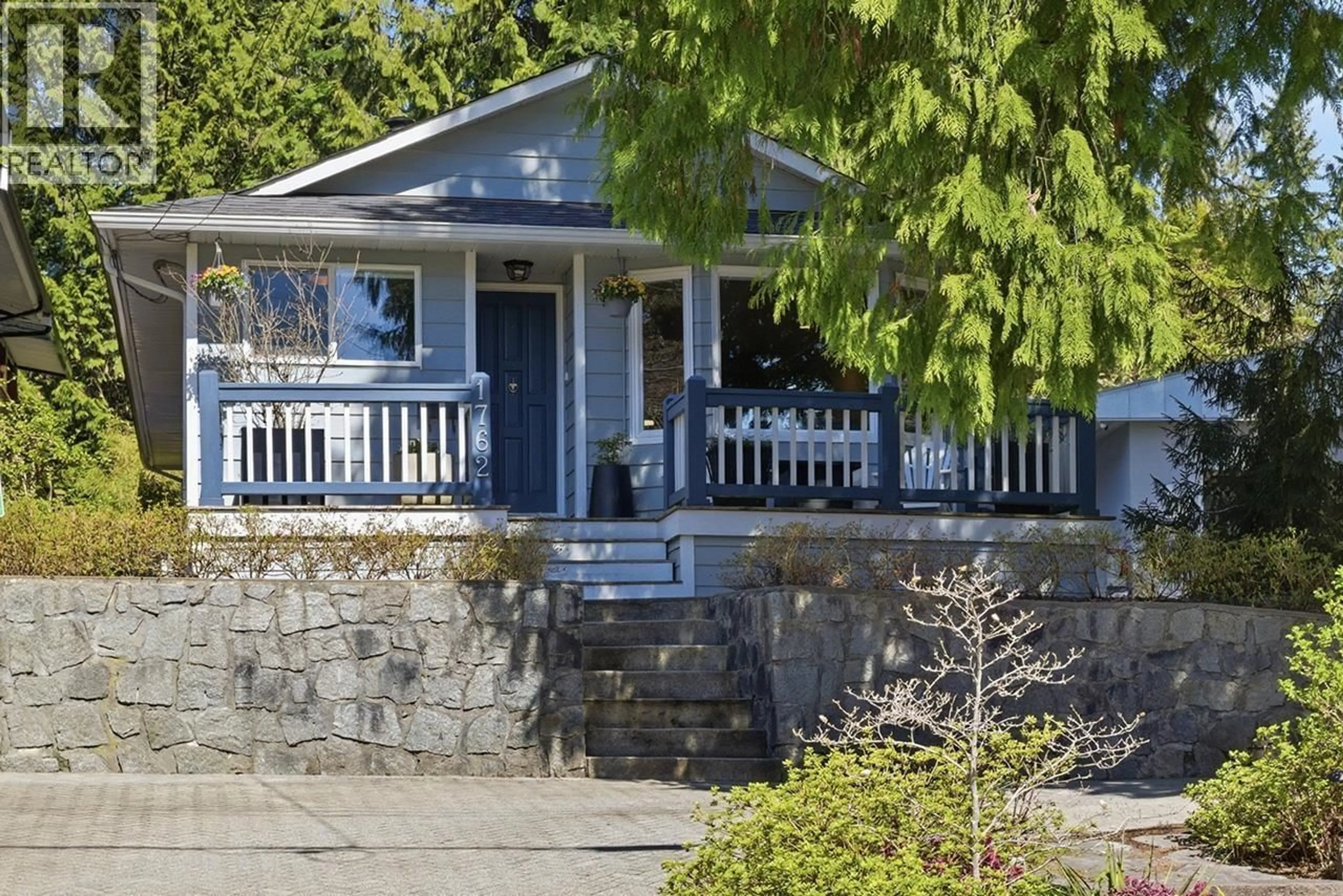 Home with vinyl exterior material, street for 1762 EVELYN STREET, North Vancouver British Columbia V7K1V1