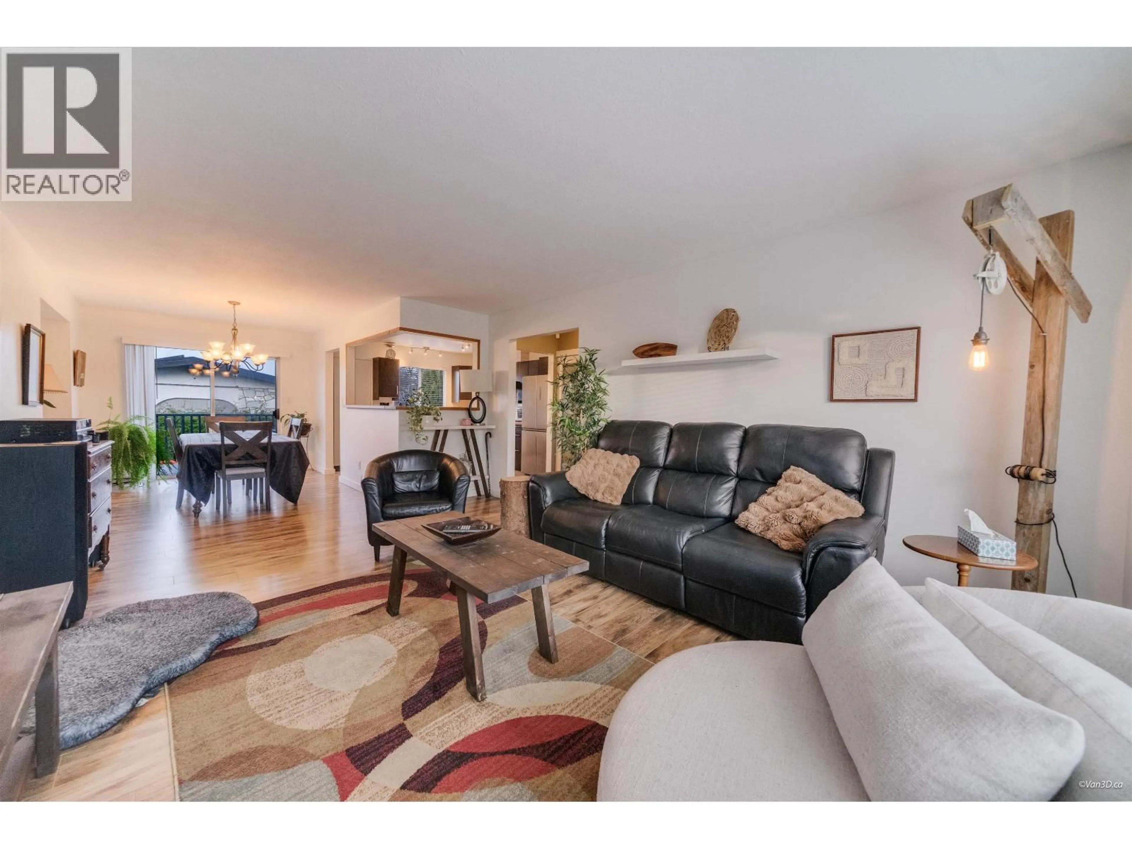 Living room with furniture, wood/laminate floor for 12515 227 STREET, Maple Ridge British Columbia V2X6K4