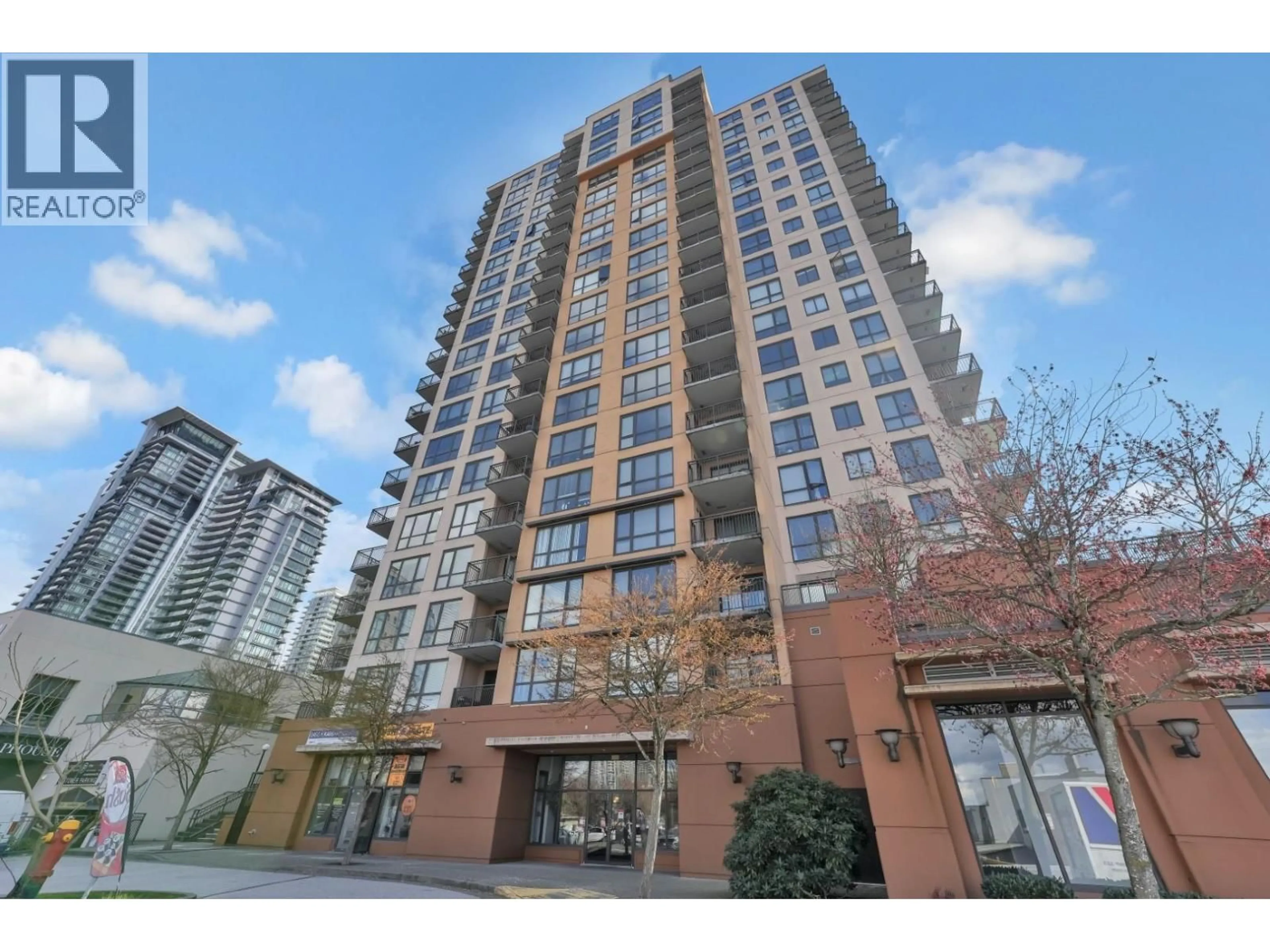 Indoor foyer for 304 - 511 ROCHESTER AVENUE, Coquitlam British Columbia V3K0A2