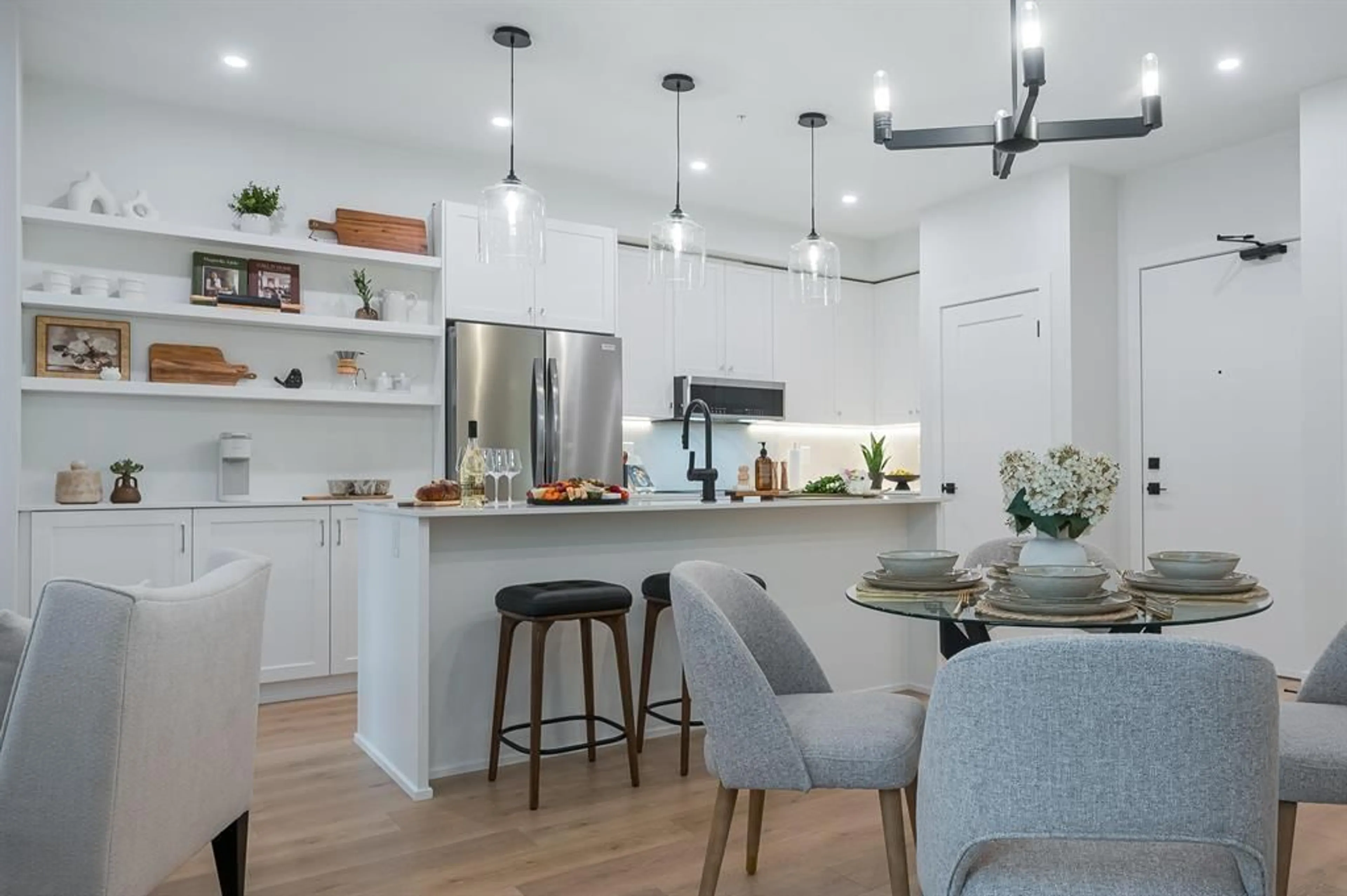 Open concept kitchen, unknown for 505 - 46187 THOMAS ROAD, Chilliwack British Columbia V2R6H3