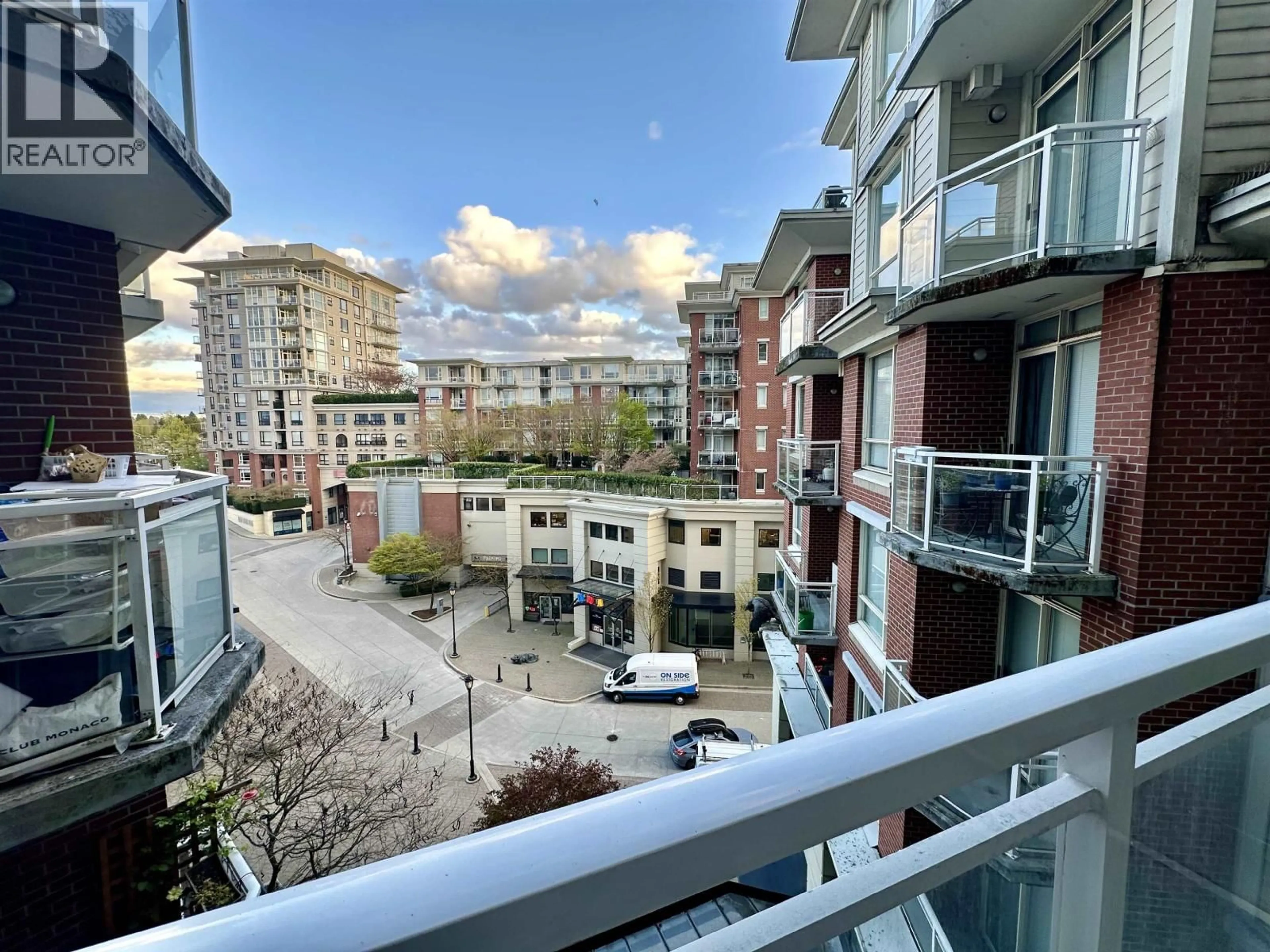 Balcony in the apartment, city buildings view from balcony for 516 - 4028 KNIGHT STREET, Vancouver British Columbia V5N5Y8