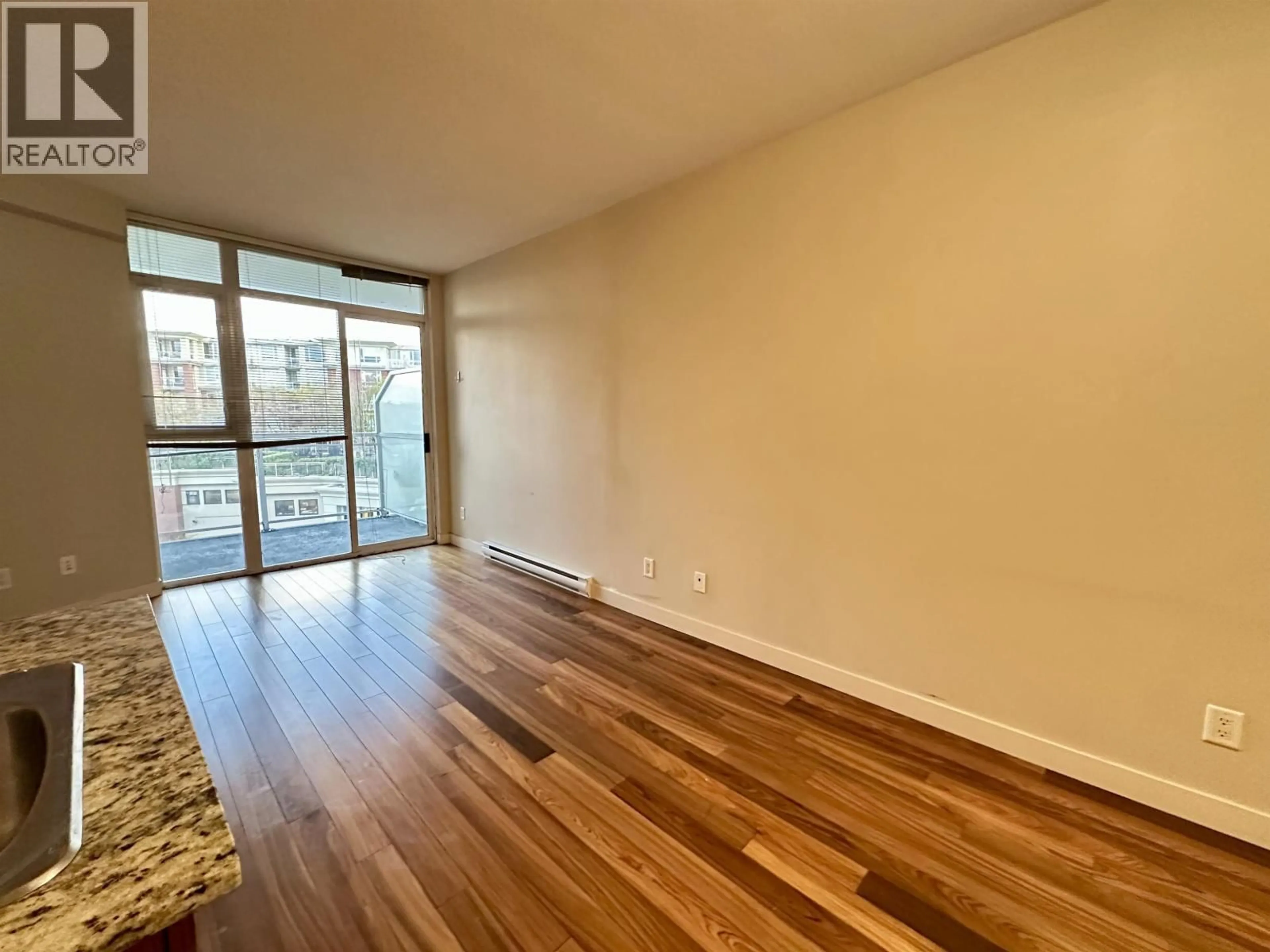 A pic of a room for 516 - 4028 KNIGHT STREET, Vancouver British Columbia V5N5Y8